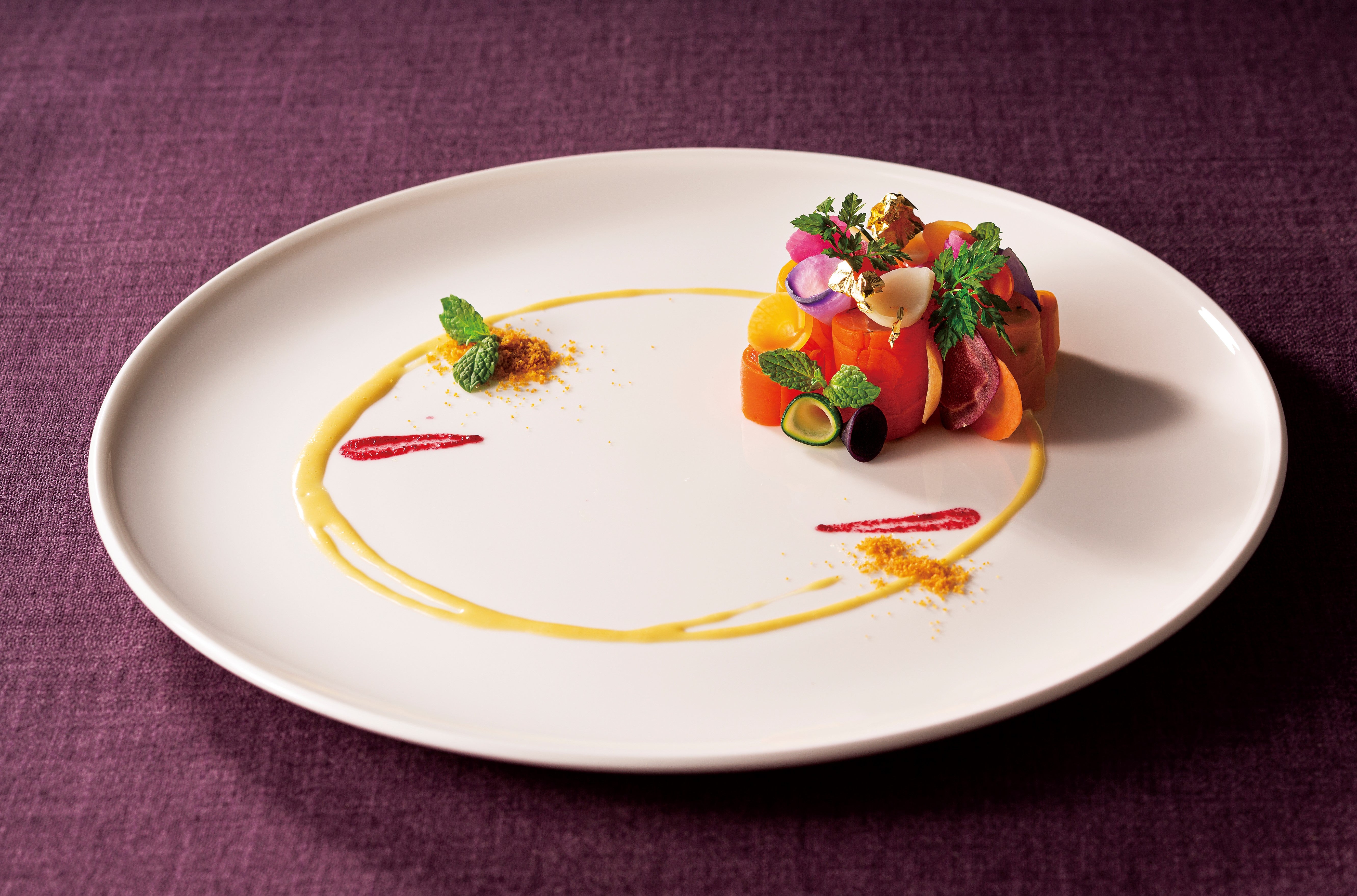 前菜 寒鮃の昆布締め 人参と根菜のブーケ