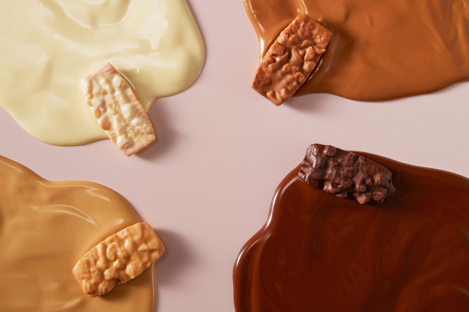 【冬限定】チョコレートを纏った「ショコラ シガール」が今年も登場。2023年1月8日(日)全国発売 | 株式会社ヨックモックのプレスリリース