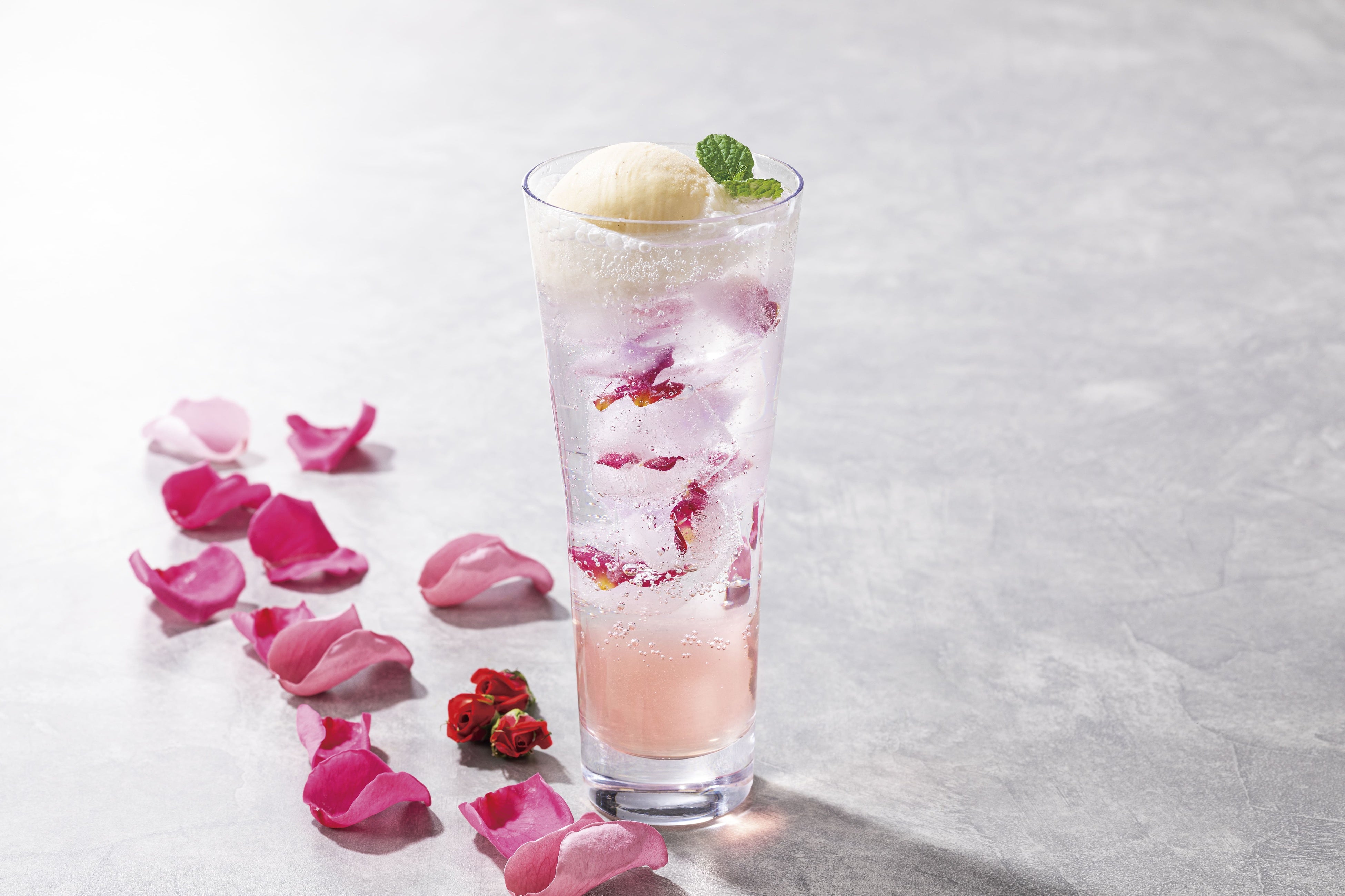 ローズソーダフロート
