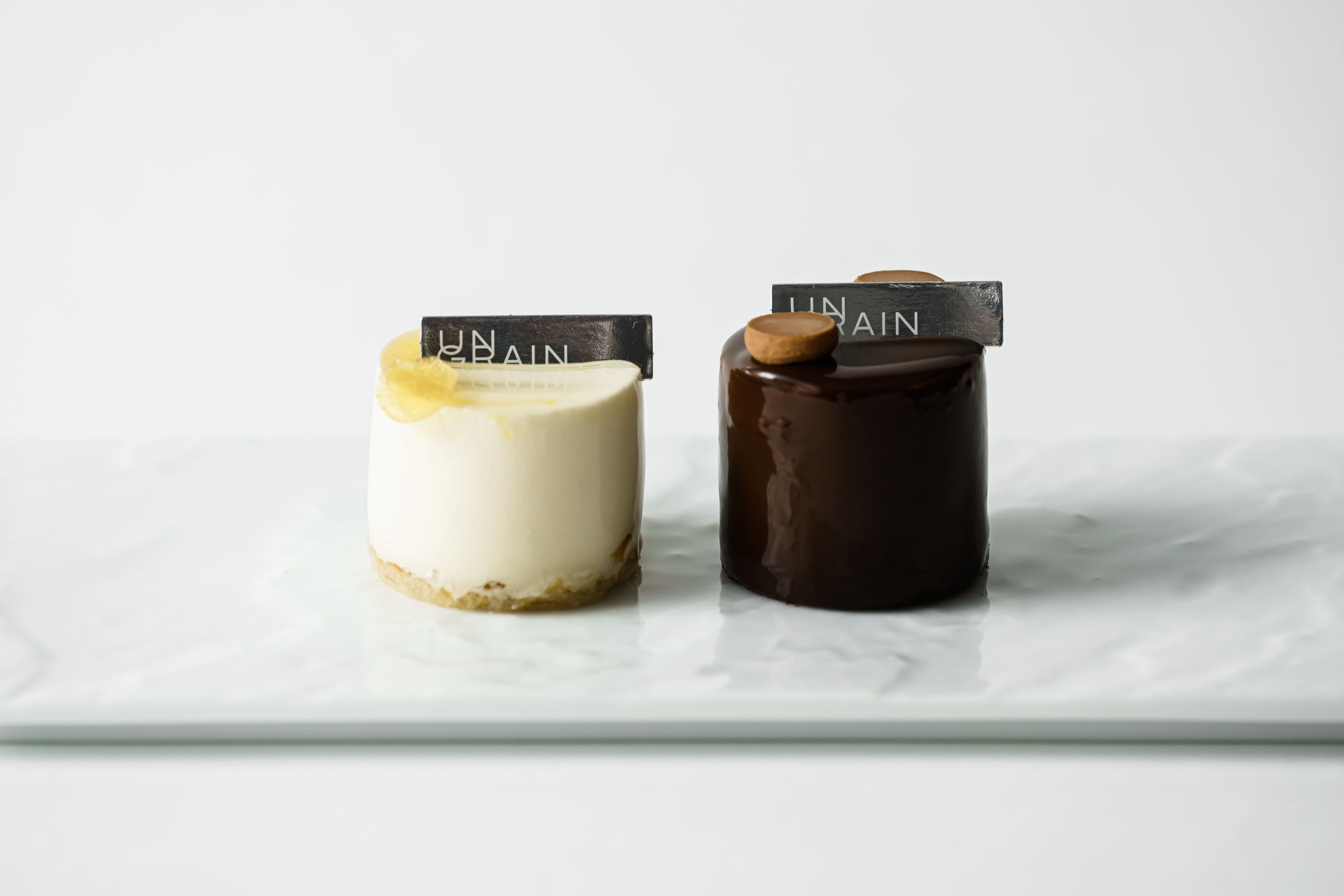 (左)レ リアン (右)ヌフ ショコラ