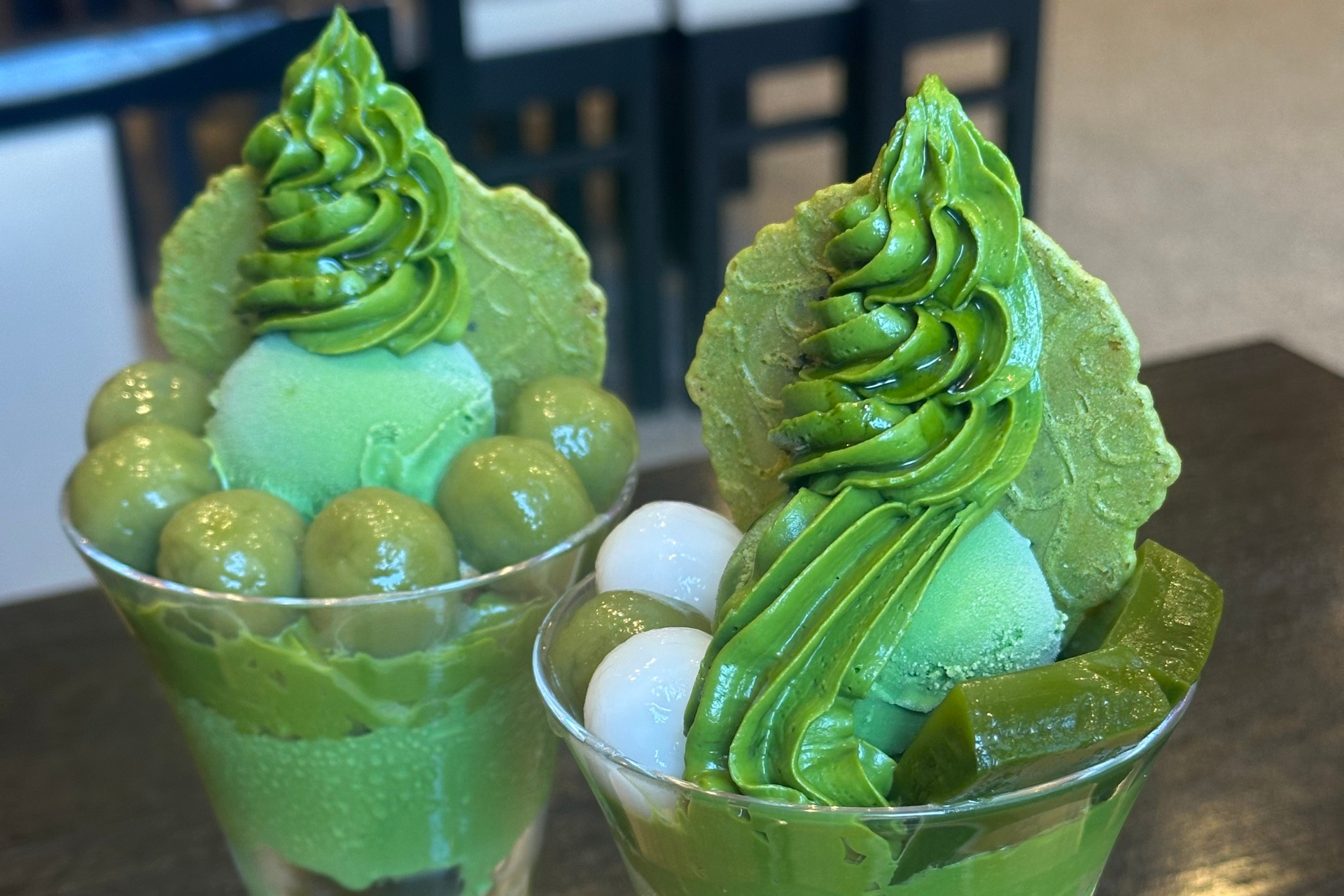 【100周年記念キャンペーン】濃厚抹茶パフェの追い抹茶と抹茶生煎餅が無料で楽しめる期間限定イベントを京都で開催