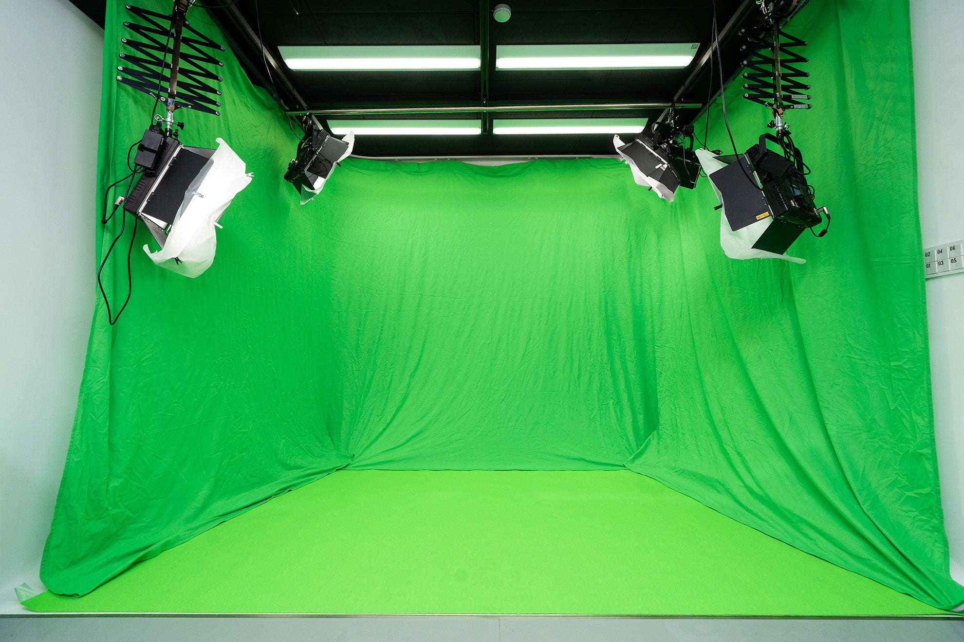 合成に適したグリーンバック仕様