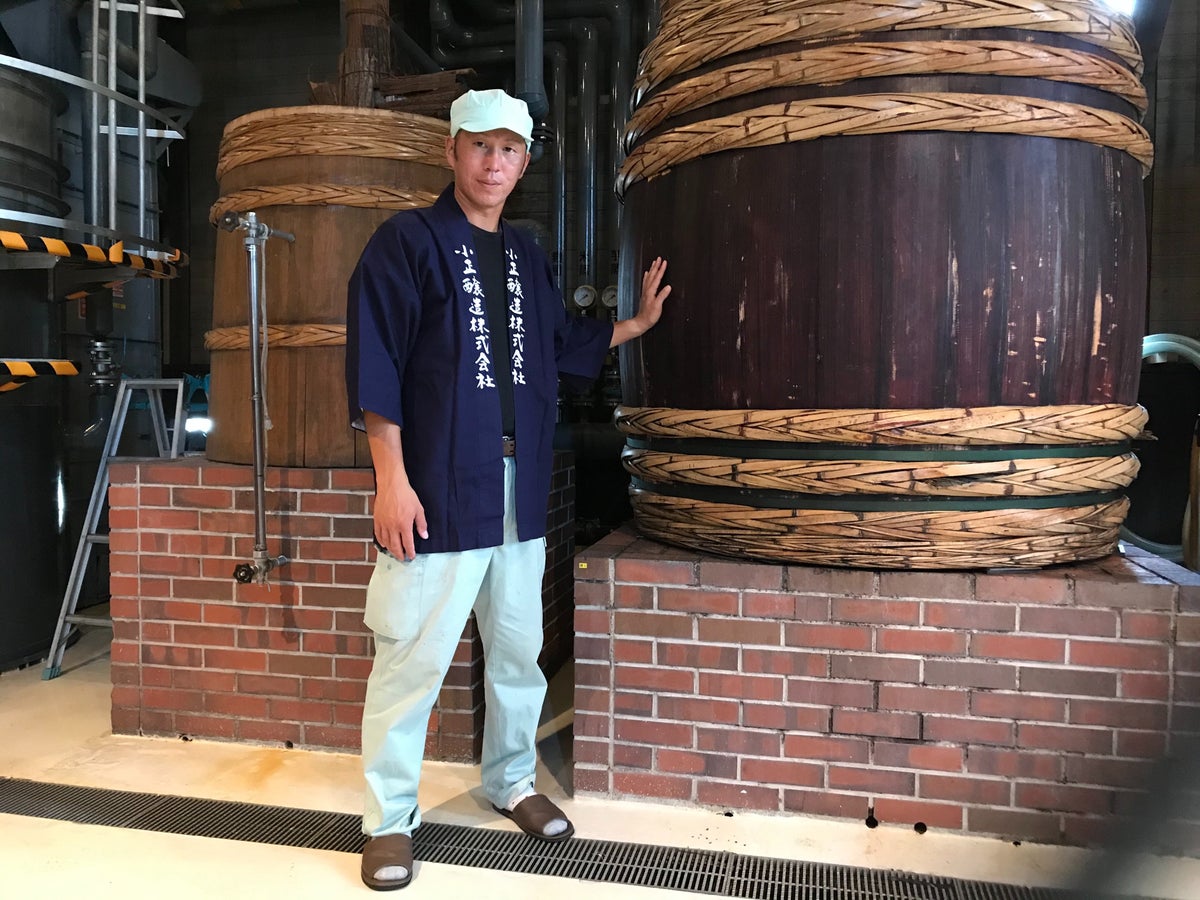 春成農園のシルクスイートを日本で唯一の職人が造る木樽蒸留器で蒸留、本格焼酎「音環 OTOWA No.02」が10月21日より発売