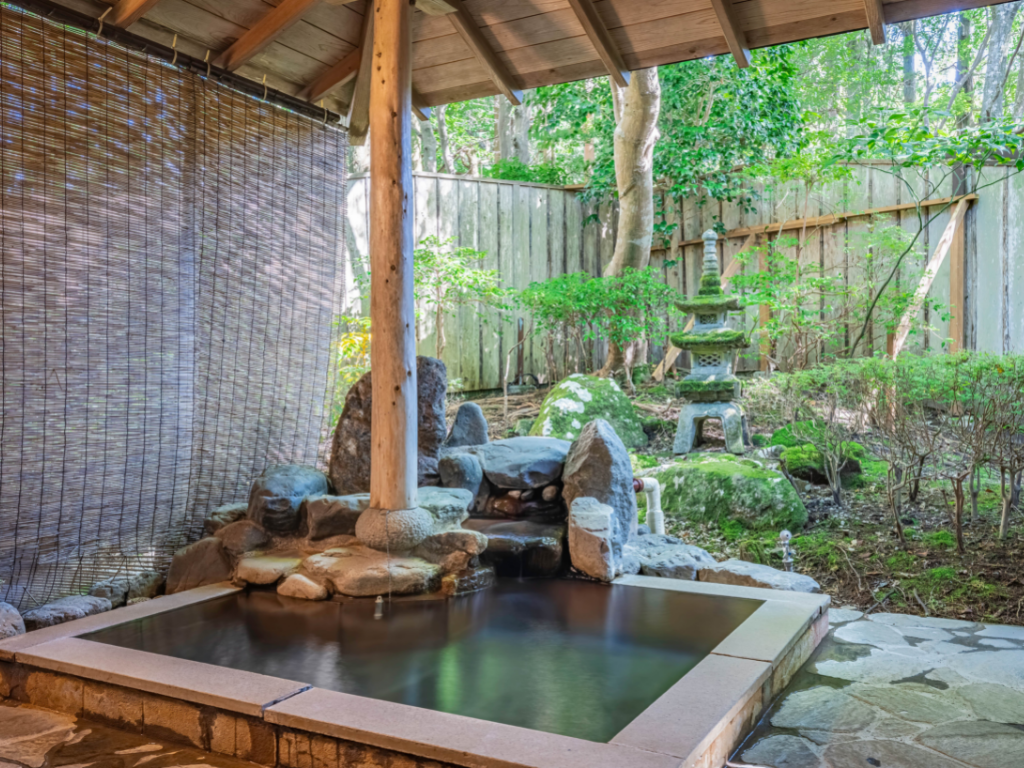 仙石高原 大箱根一の湯　露天風呂