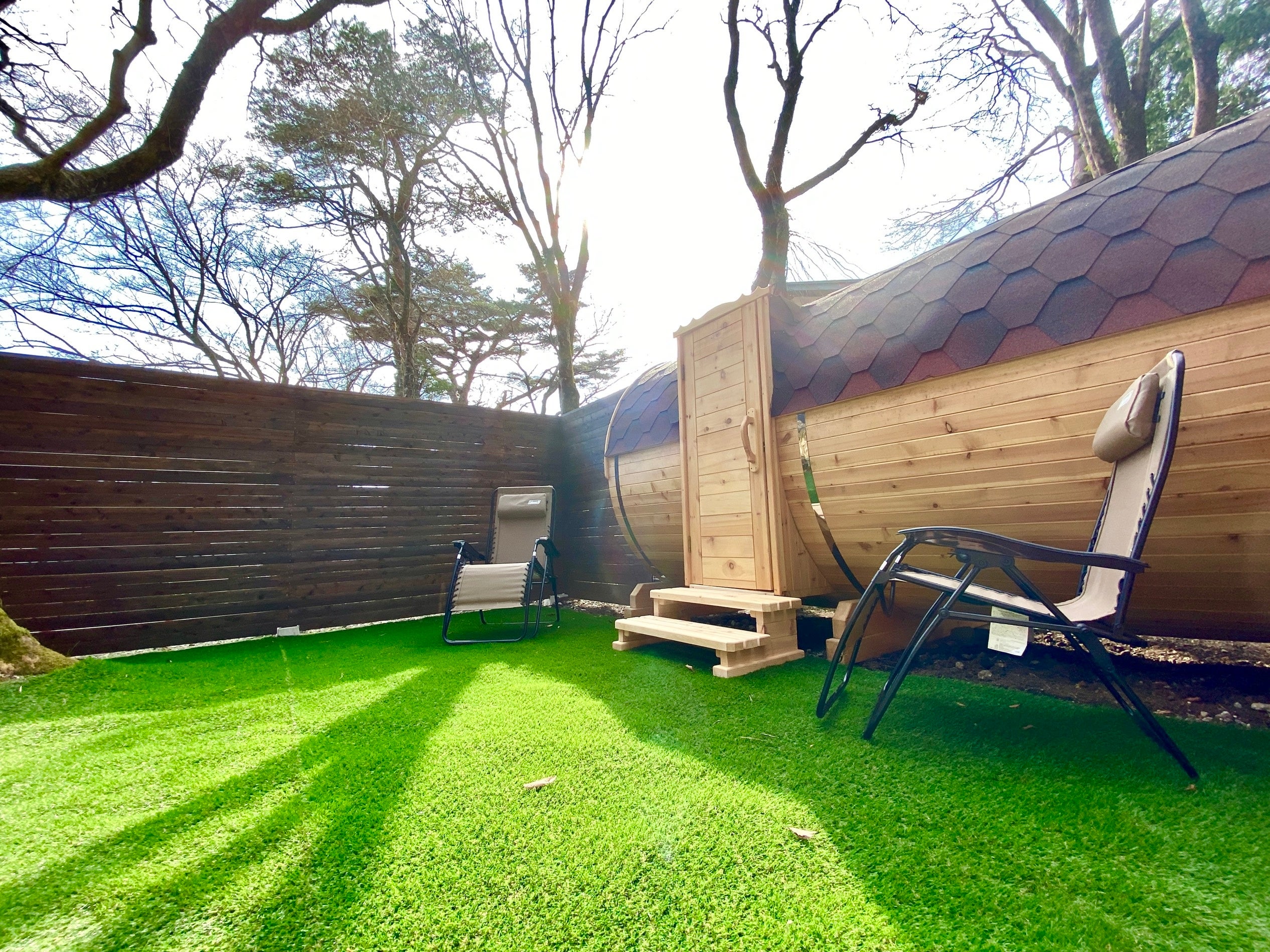 バレルサウナは木の香りが心地いい