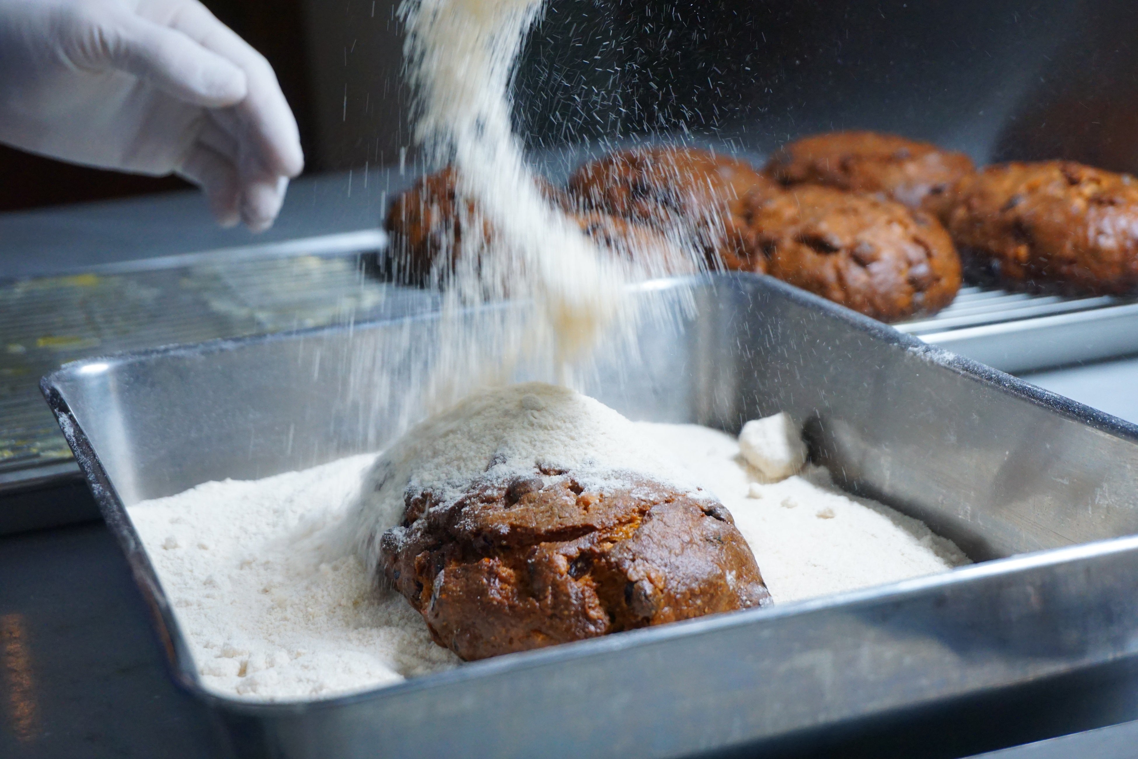 きび砂糖をまとうシュトーレン