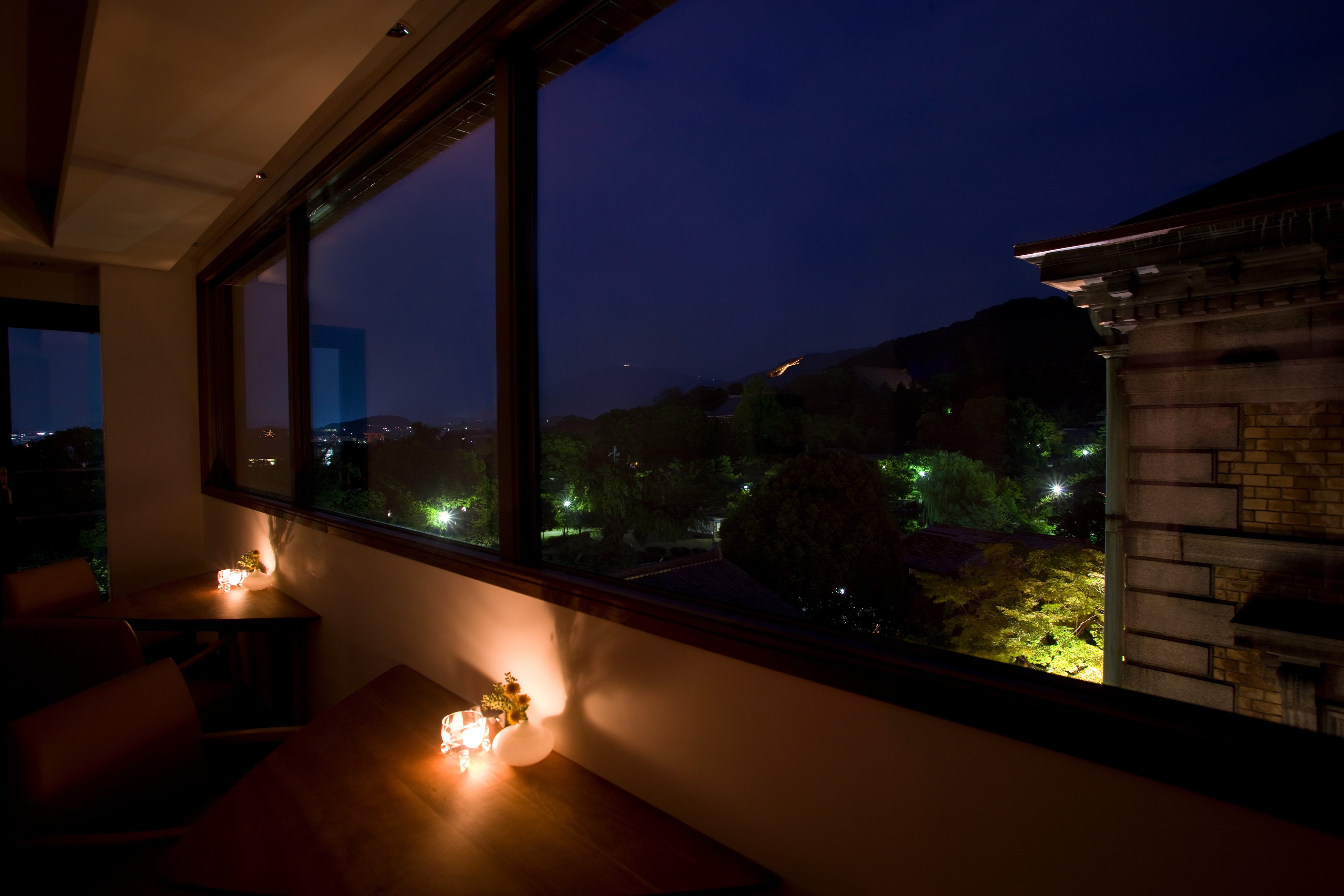 ホテルラウンジからの眺め(夜)