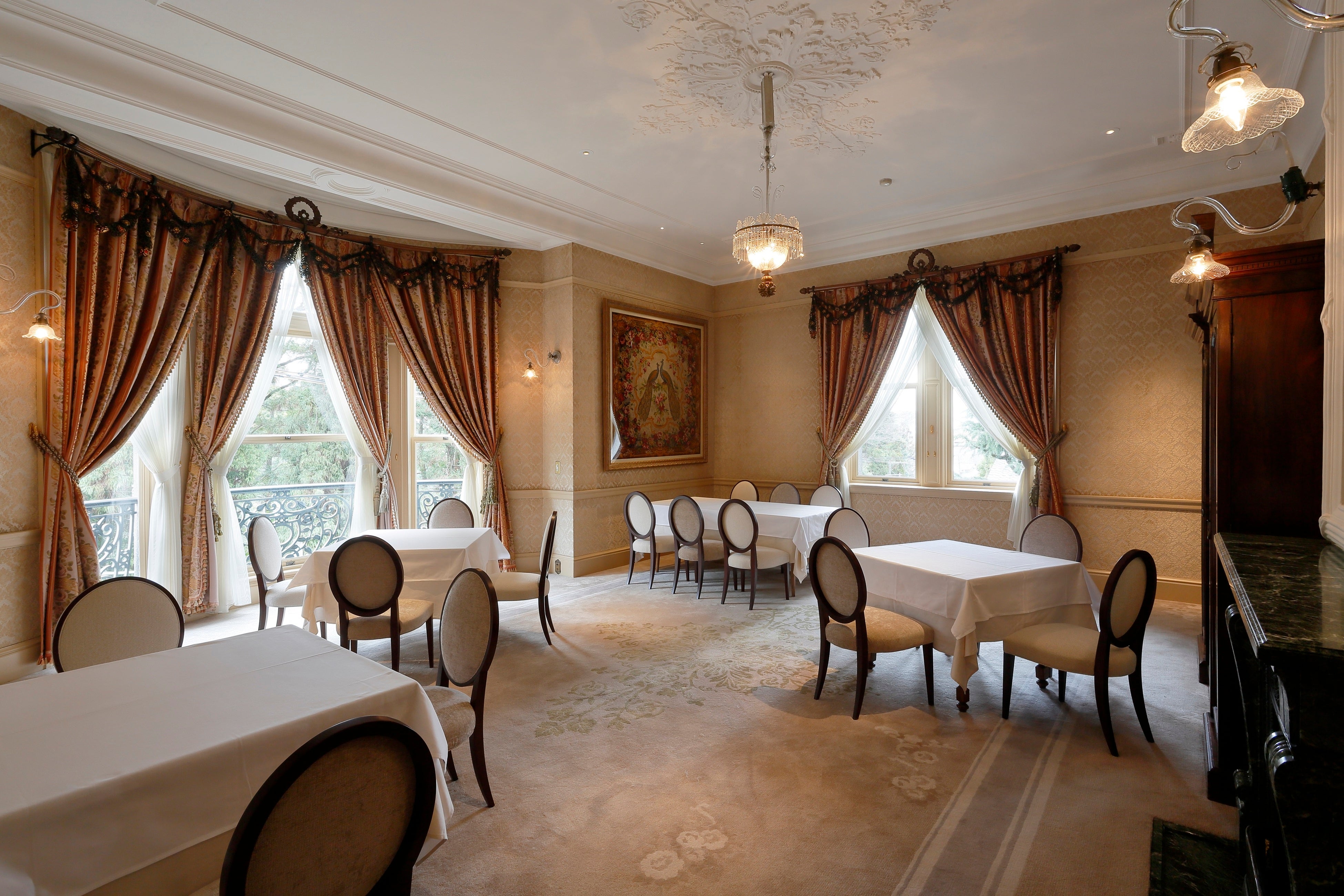 カフェ（鳳凰の間）