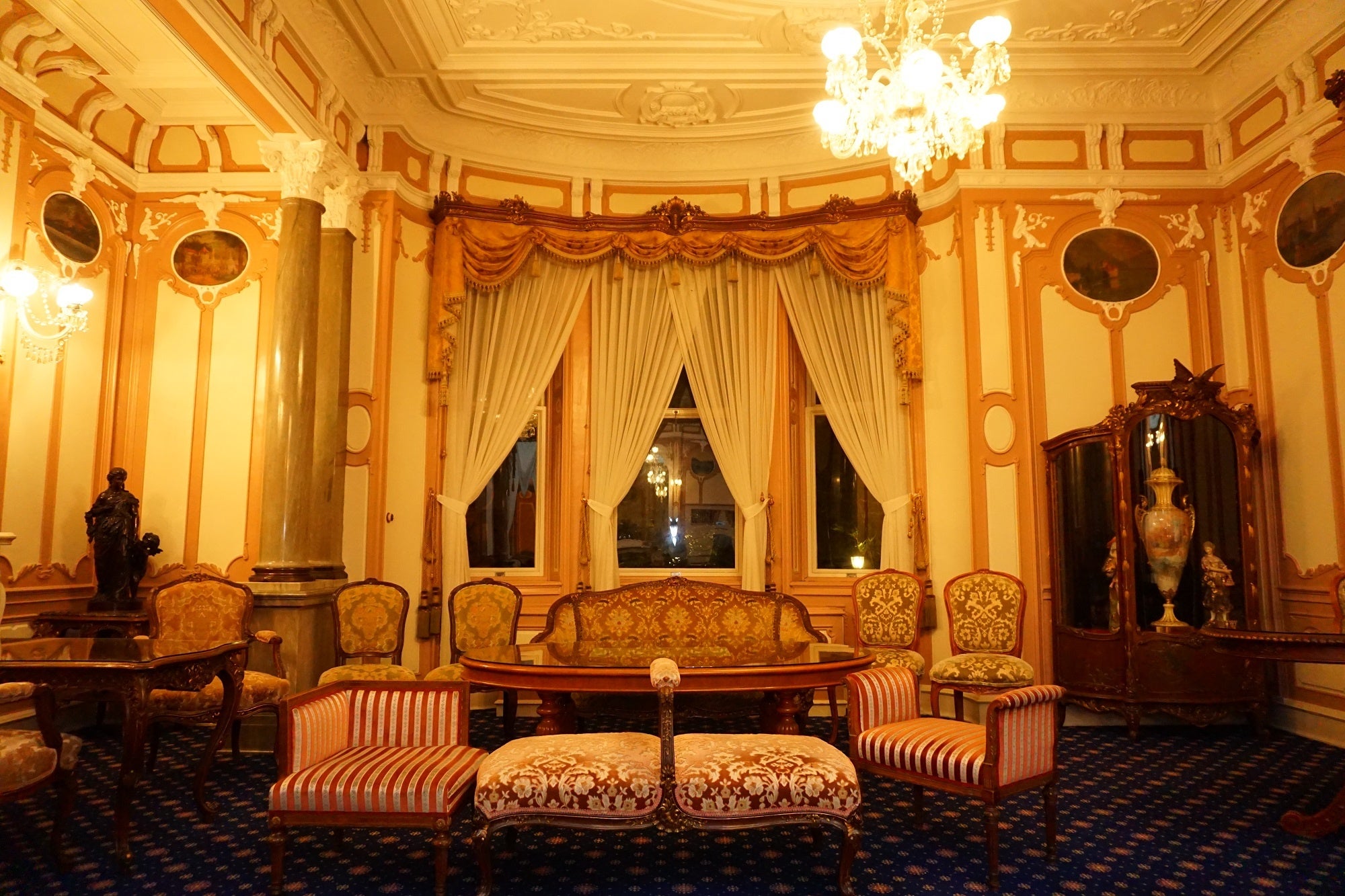 迎賓の間（撮影ブース）