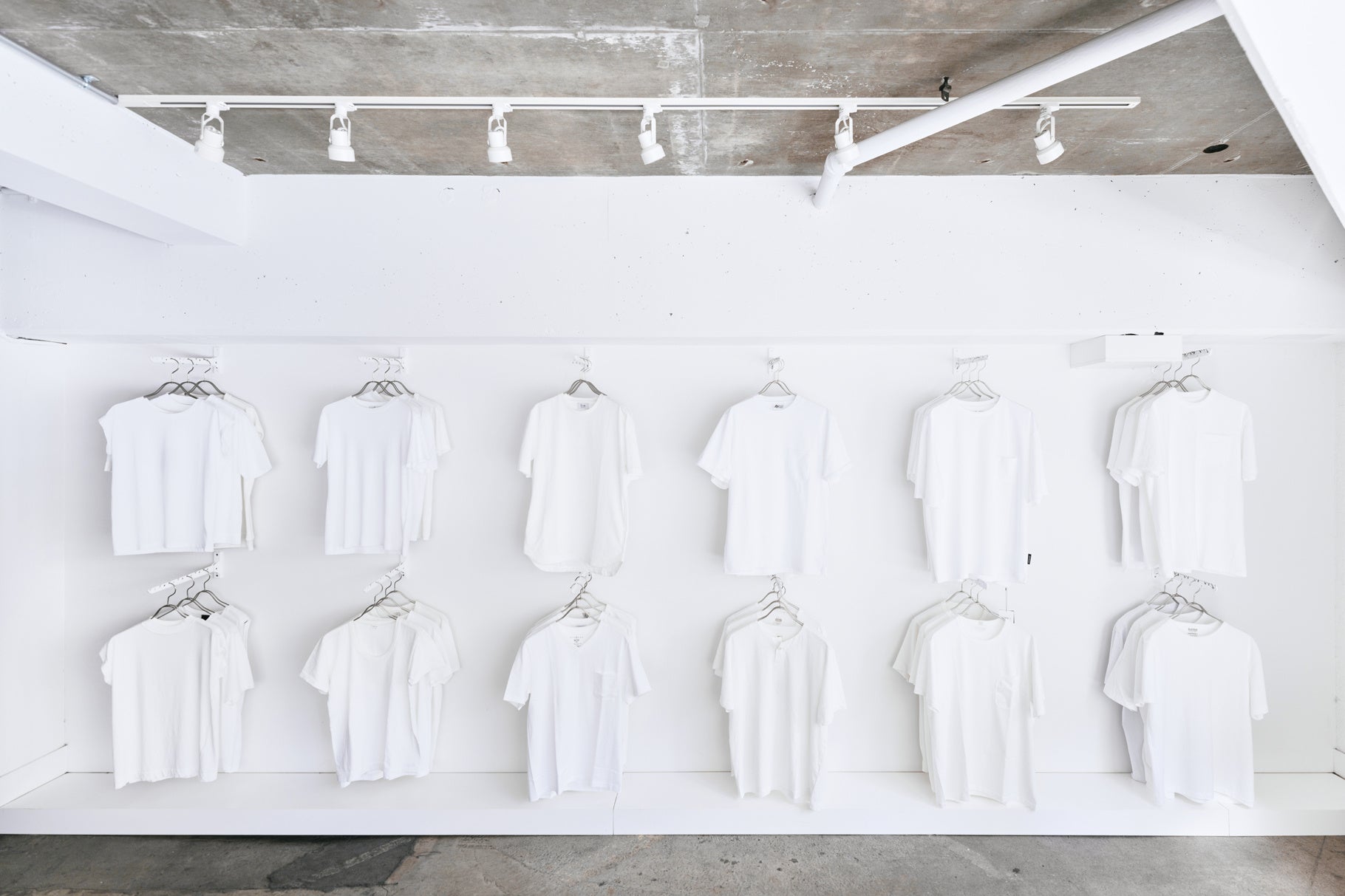 #FFFFFFT シロティ #FFFFFFT_DNM TEE ホワイト Tシャツ FFFFFFT シロティ #FFFFFFT_DNM TEE ホワイト ショートスリーブ