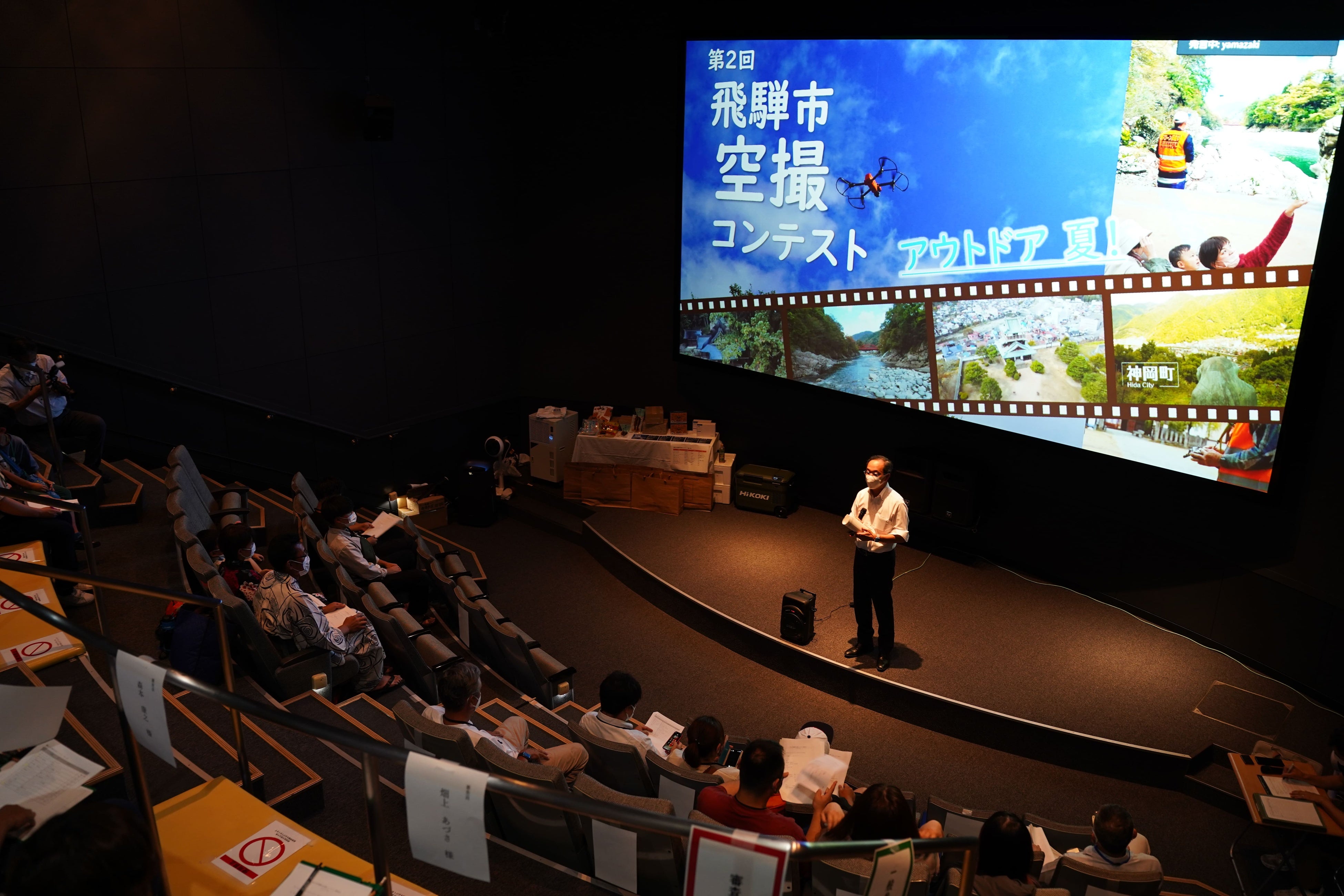 審査会場の様子