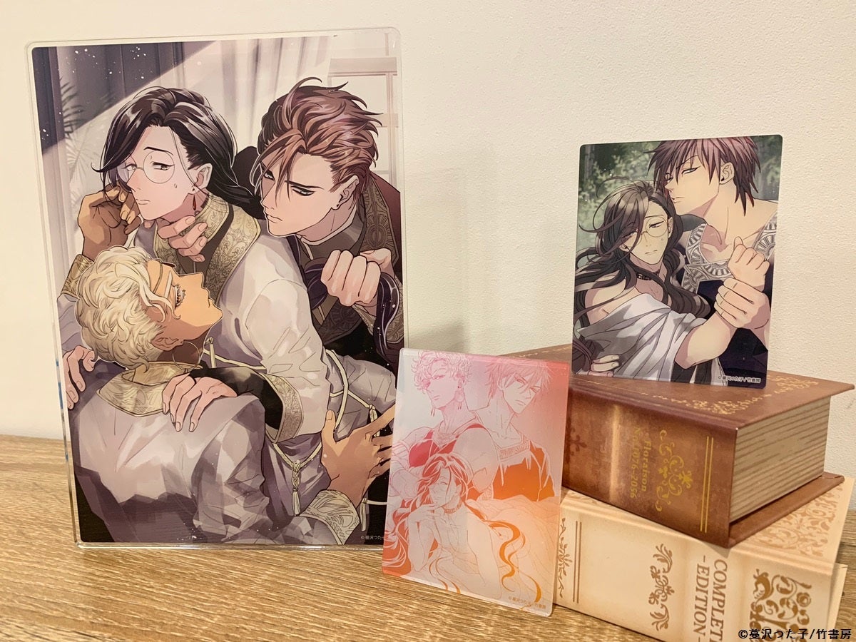 ▲写真左がアクリルアートボード