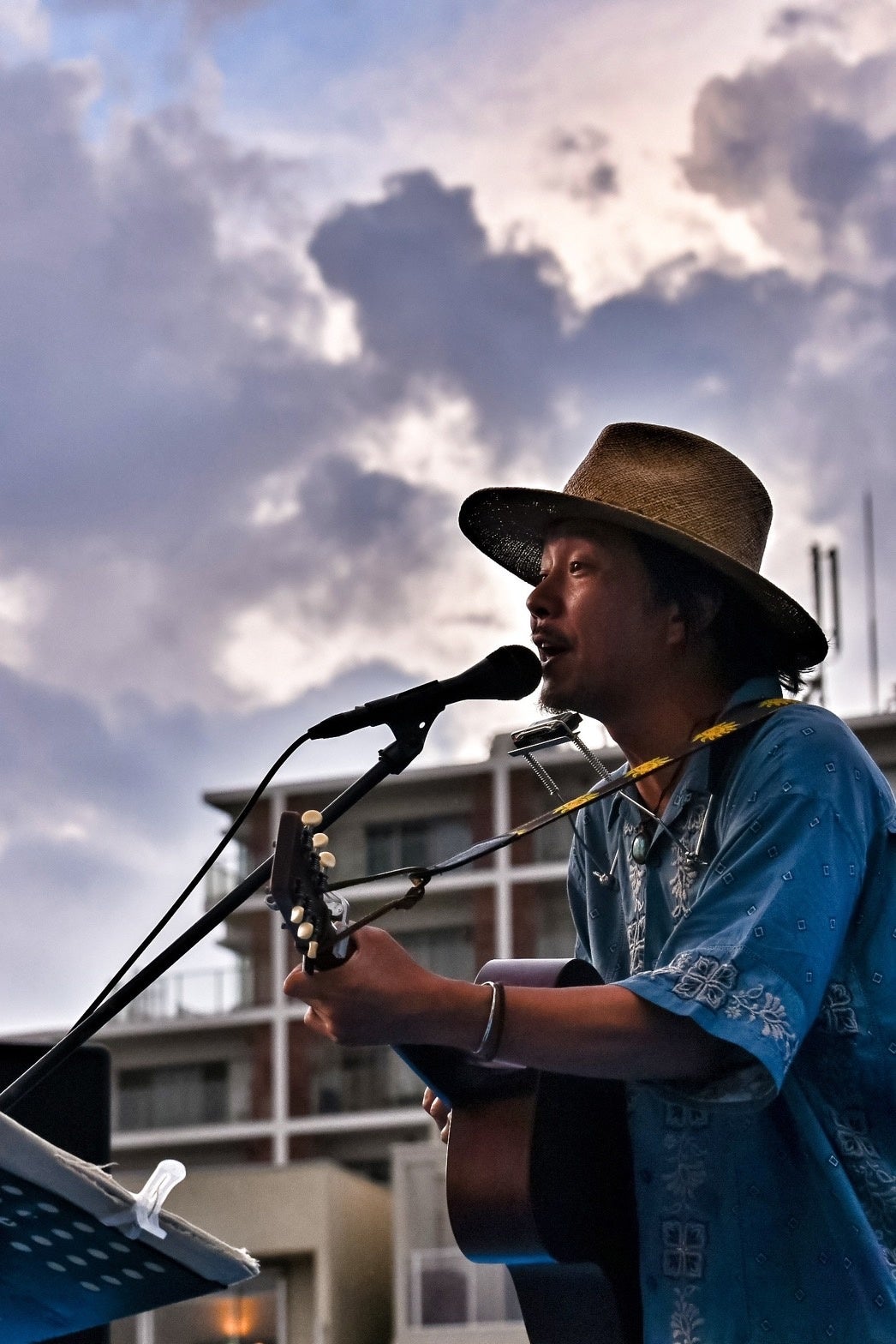 シンガーソングライター・Caravan