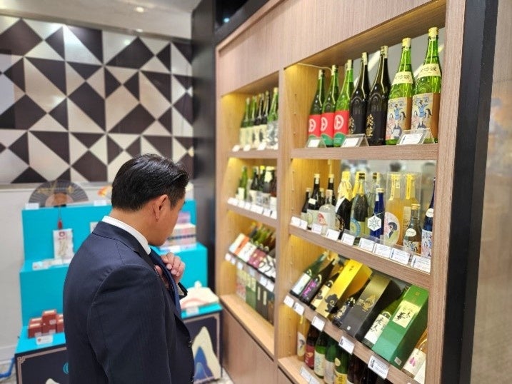ホーチミン高島屋の日本酒売場視察