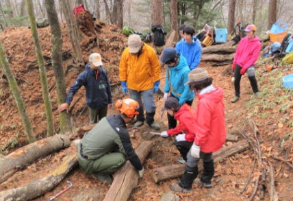 登山道整備の様子