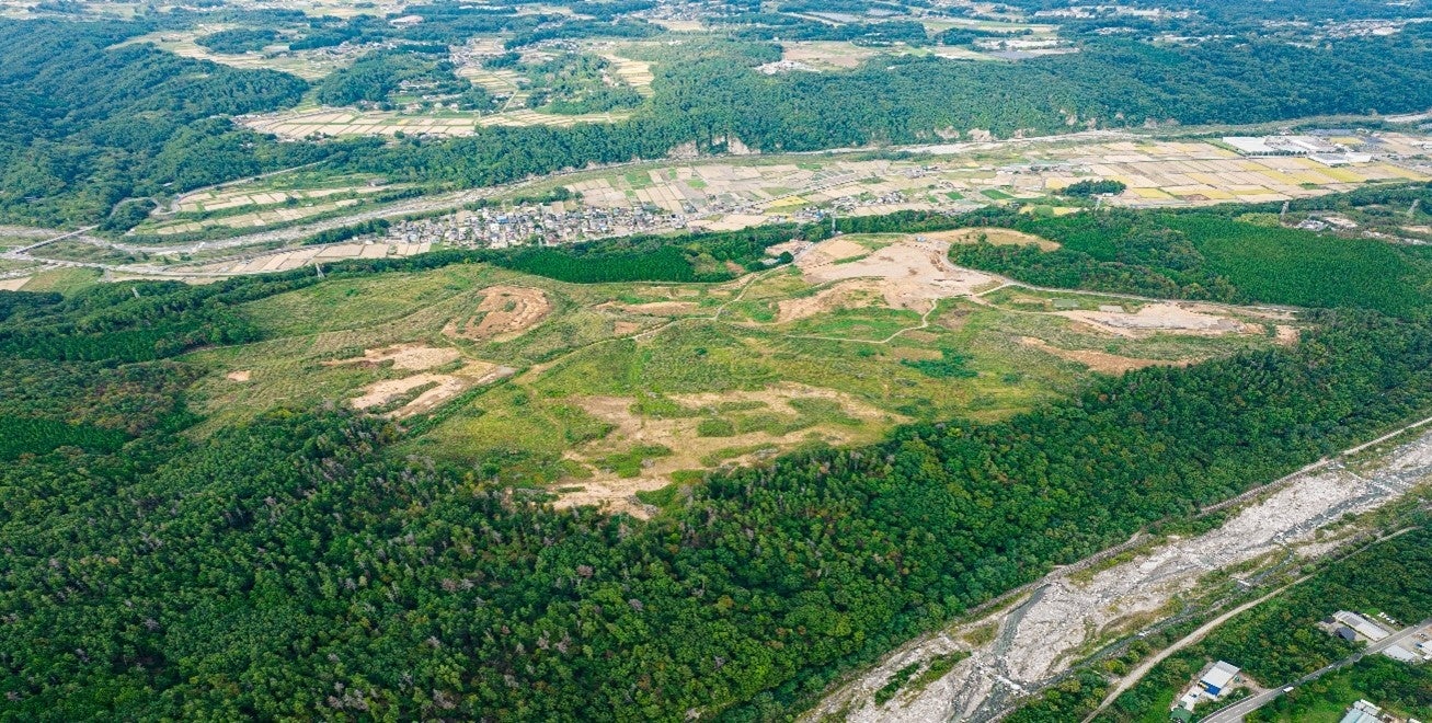 写真：フジクレールワイナリー新圃場航空写真（山梨県北杜市武川町中山地区）