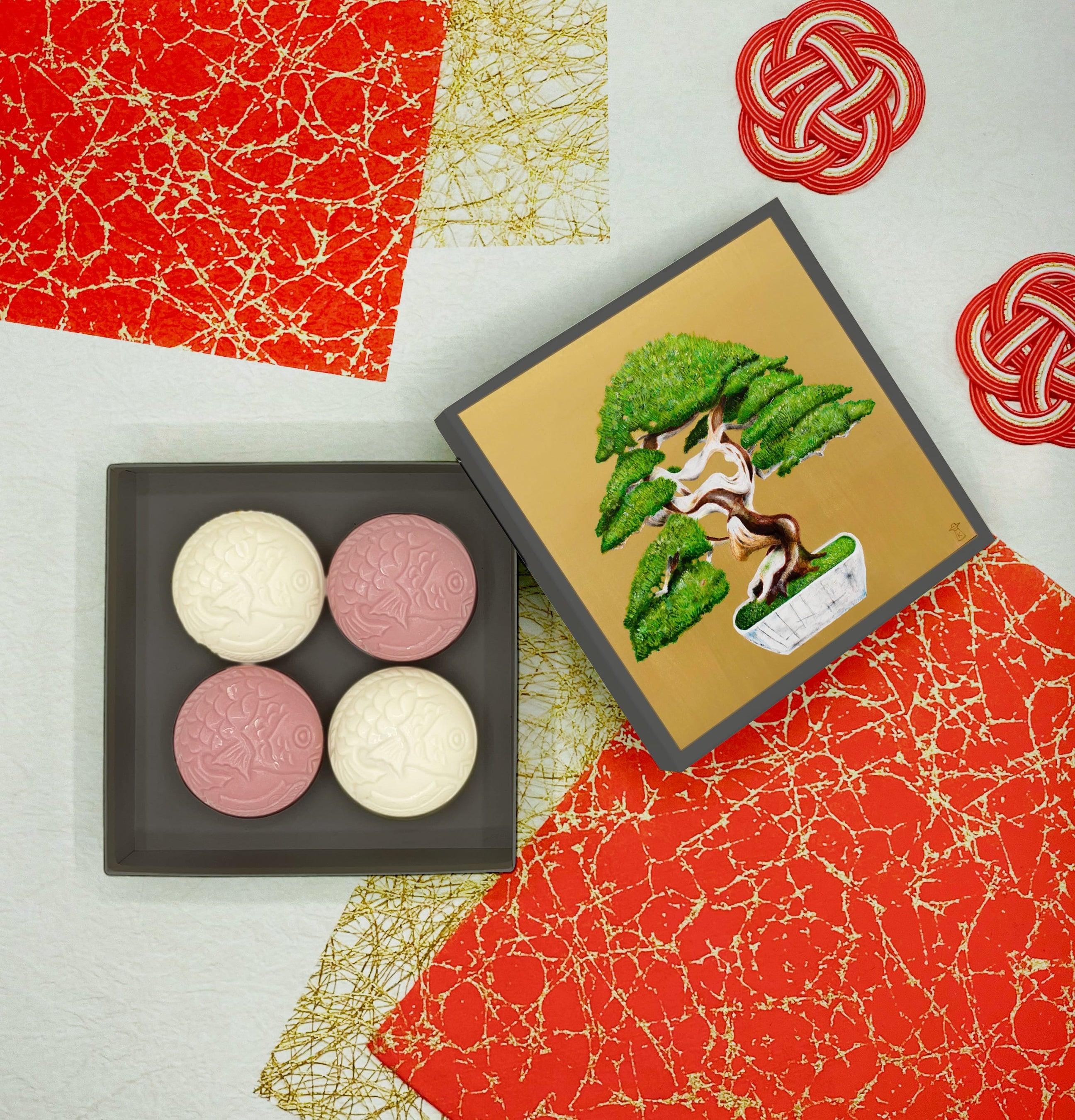 紅白鯛焼きマドレーヌ