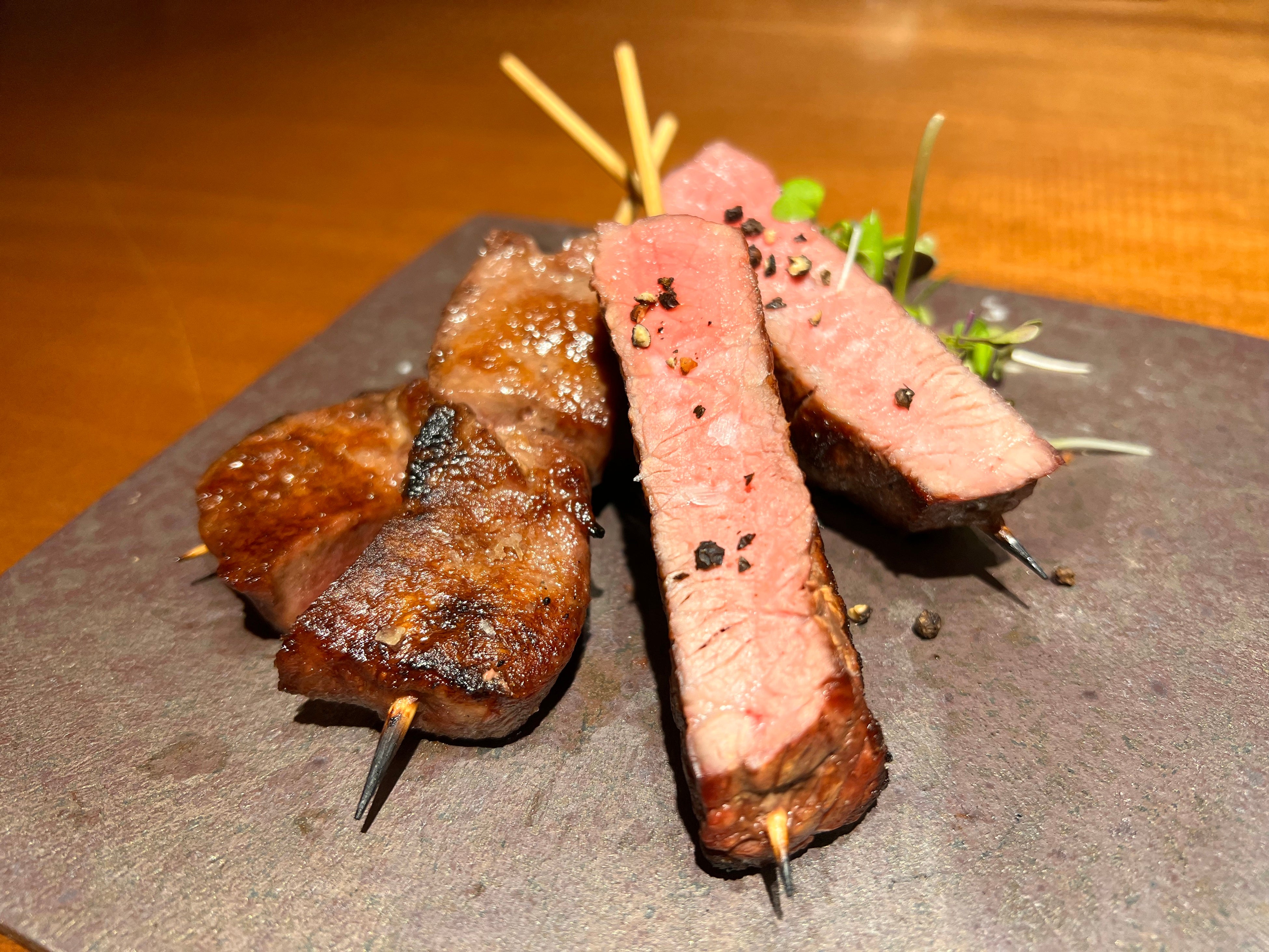 仔牛牛タン／牛サーロイン