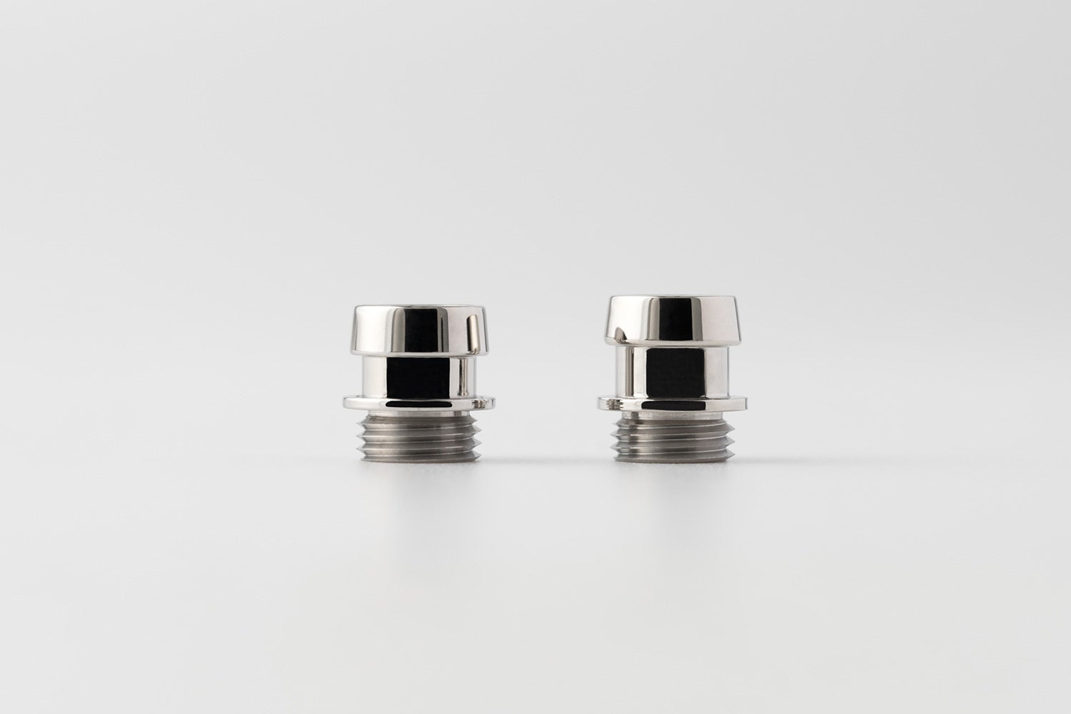 「MAKE Nozzle TWS」(左)　「MAKE Nozzle TYPE E」(右)