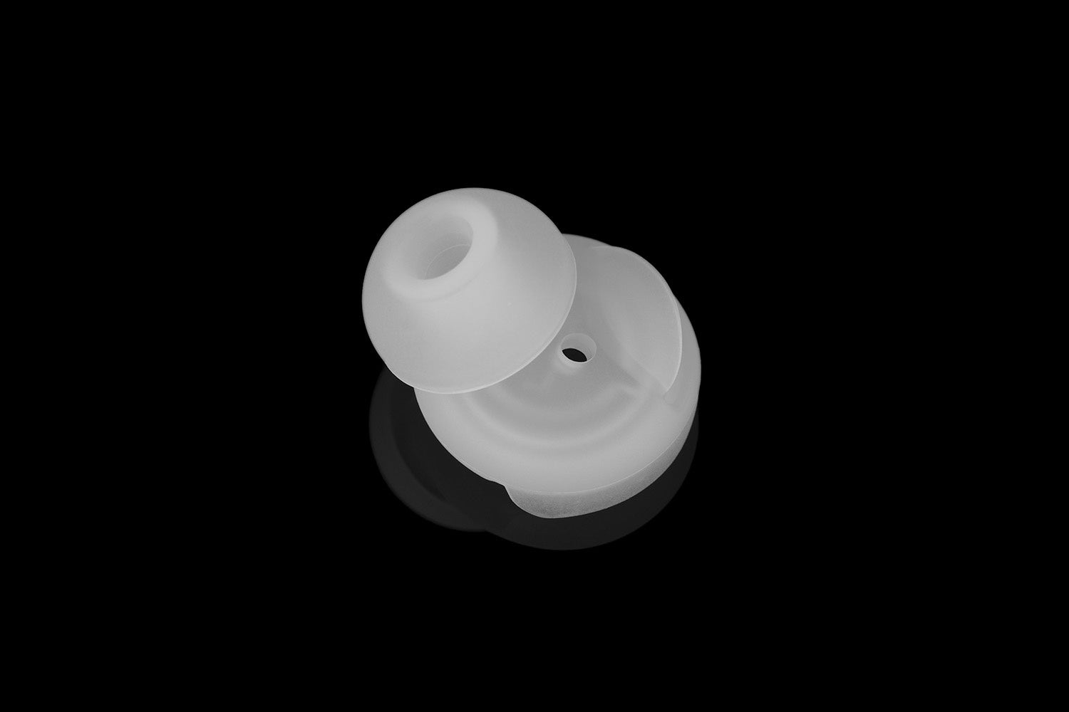 ZE8000 MK2専用イヤーピースを元に、加工を施した本サービス専用シリコンイヤーピース