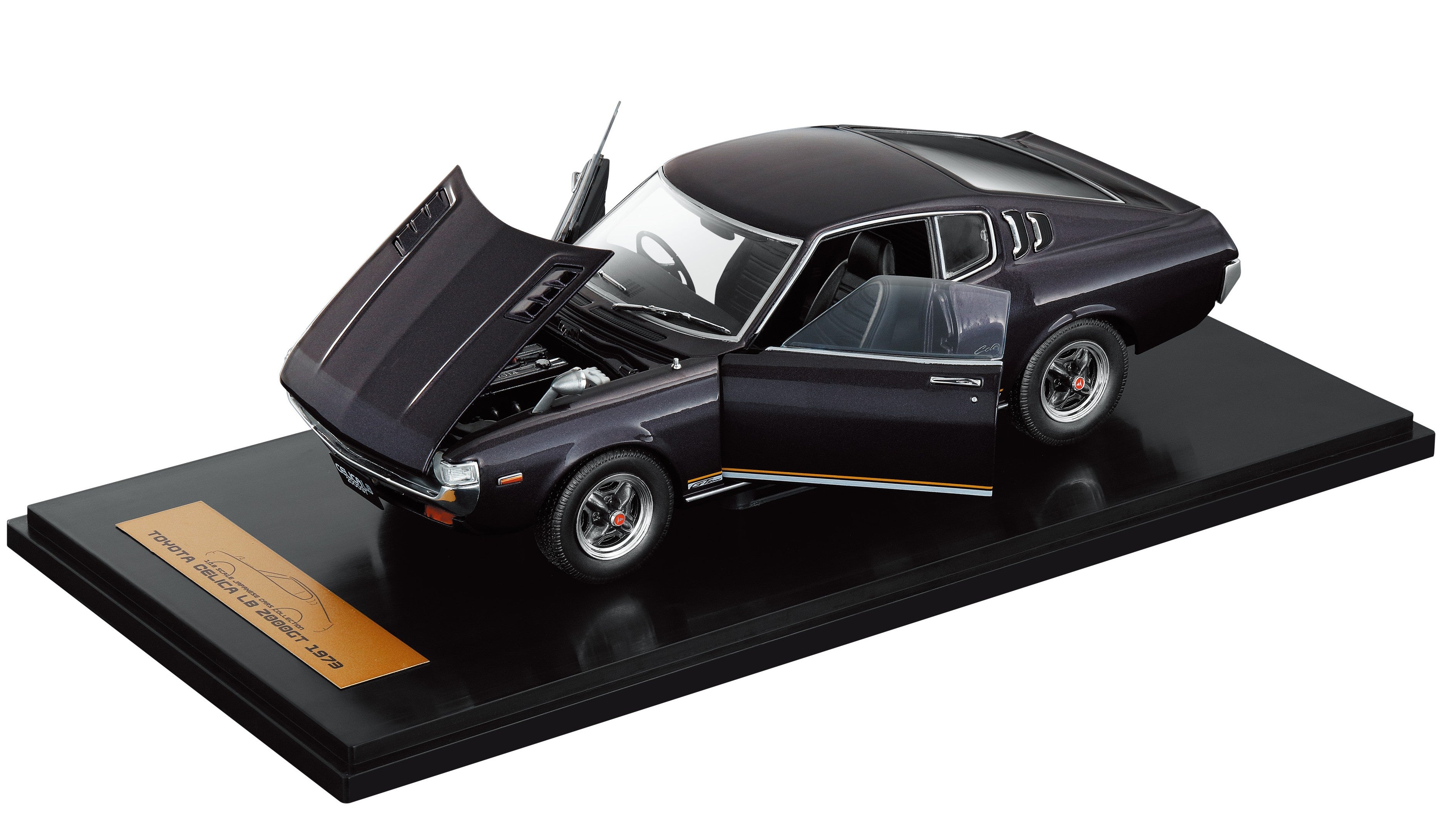 全長およそ20cmの迫力。国産名車の魅力を堪能できる1/18スケールモデル