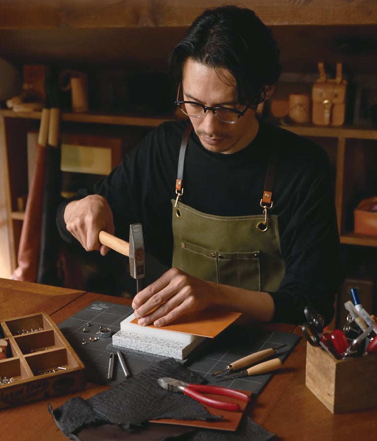 本格的な革小物づくりを自宅で楽しめる新シリーズが登場!『大人の 本格的な革小物づくりを自宅で楽しめる新シリーズが登場!『大人の