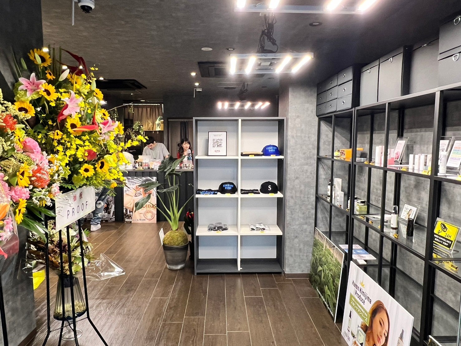 話題の人気商品だけでなく、ここでしか手に入らないアイテムも多数取り揃えております