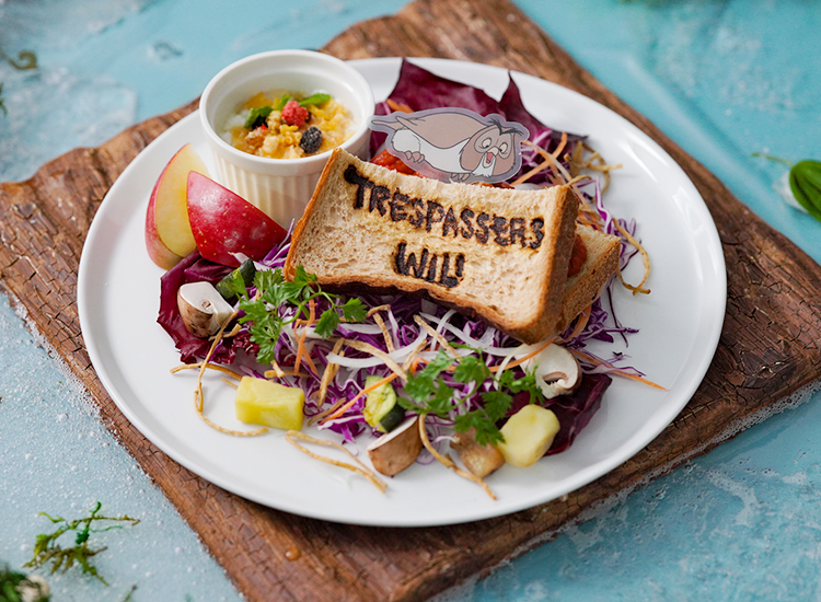 ＜オウル＞侵入者オウルだって？チキンサンドウィッチ