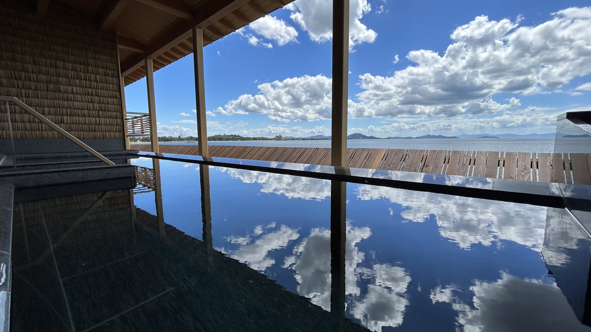 びわ湖温泉 居醒の湯