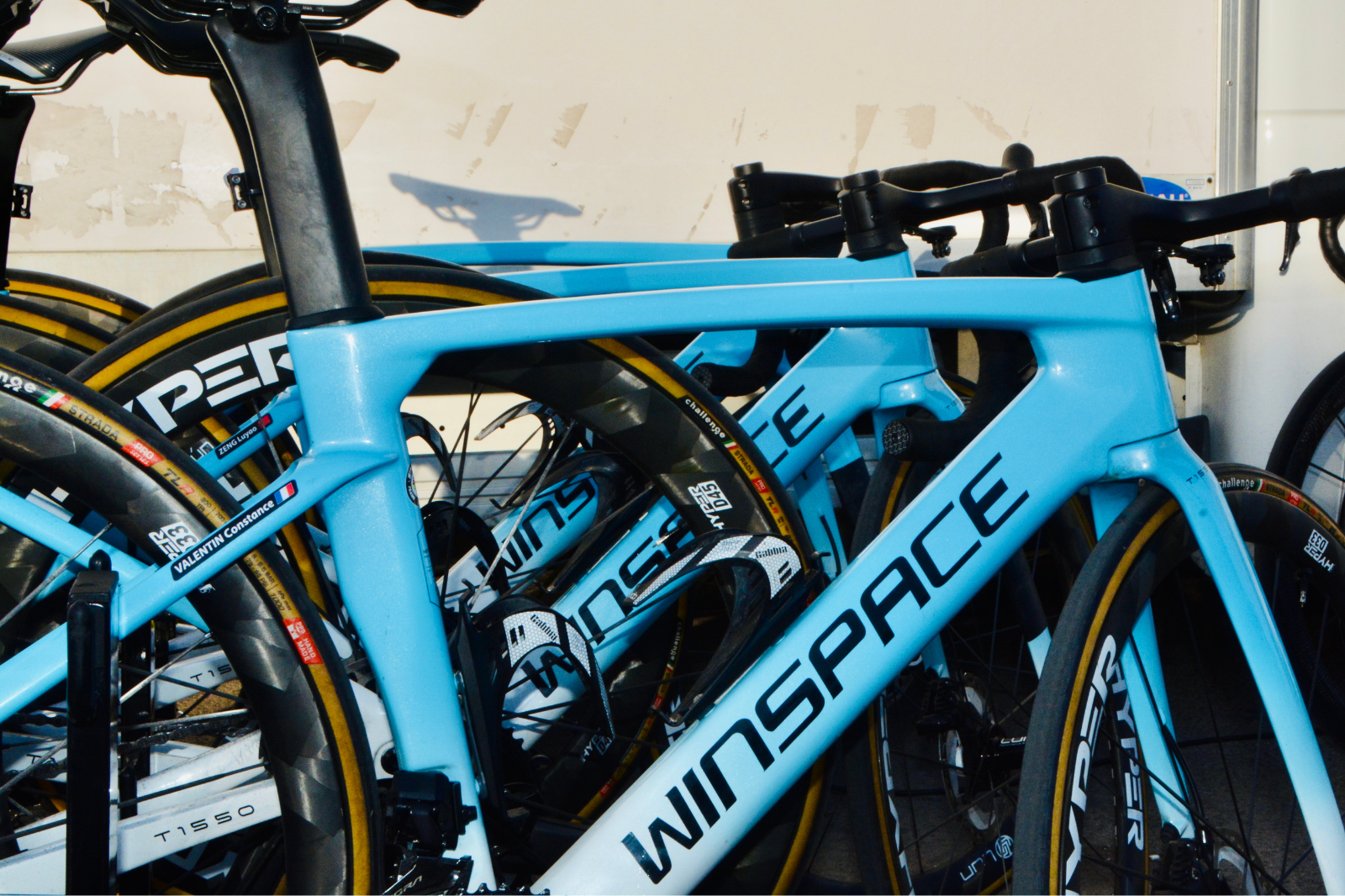 英国プロ自転車チームSaint Piran無標架