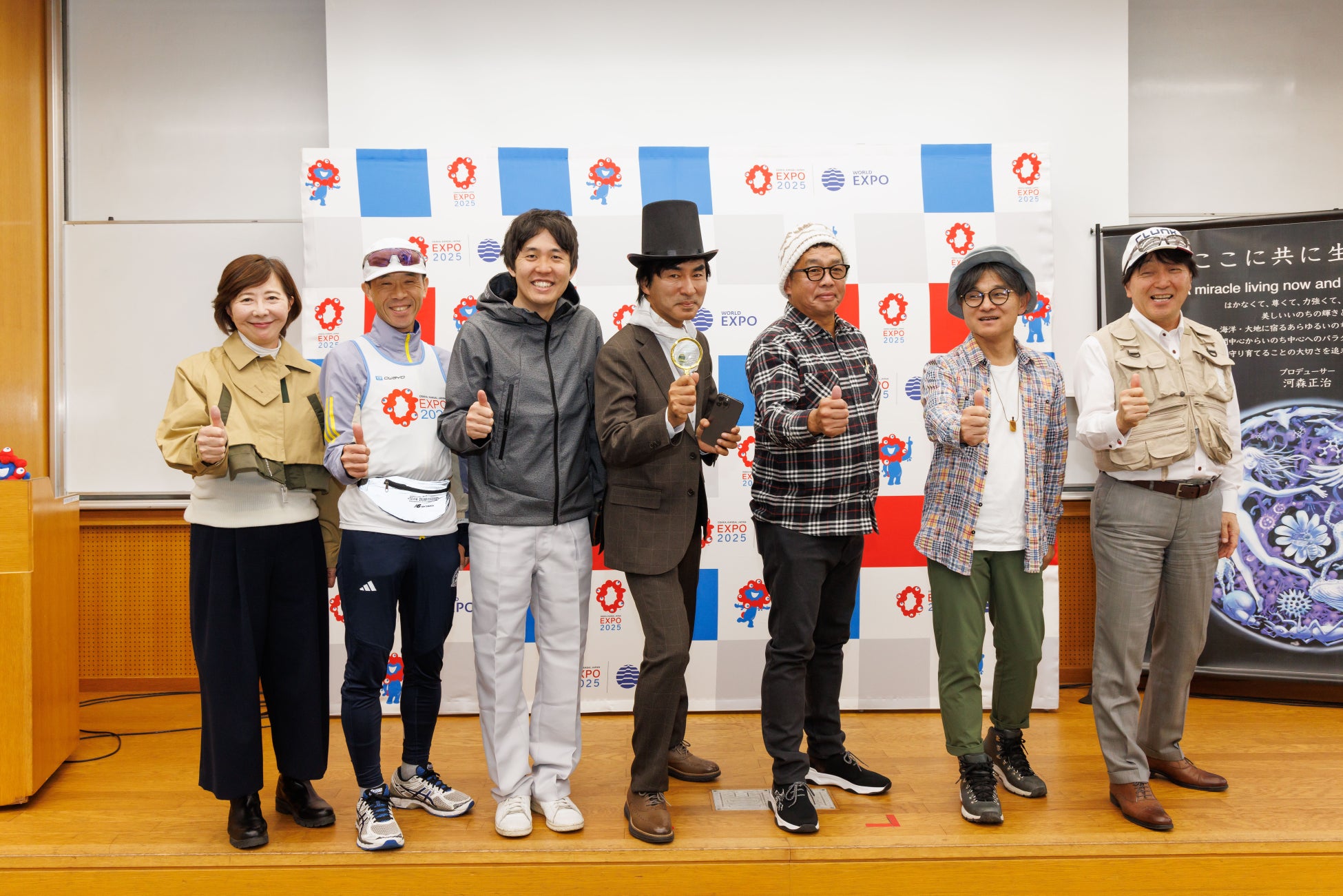 左から古川様、河本様、藤木様、河森プロデューサー、藤原様、糸谷様、岡本様