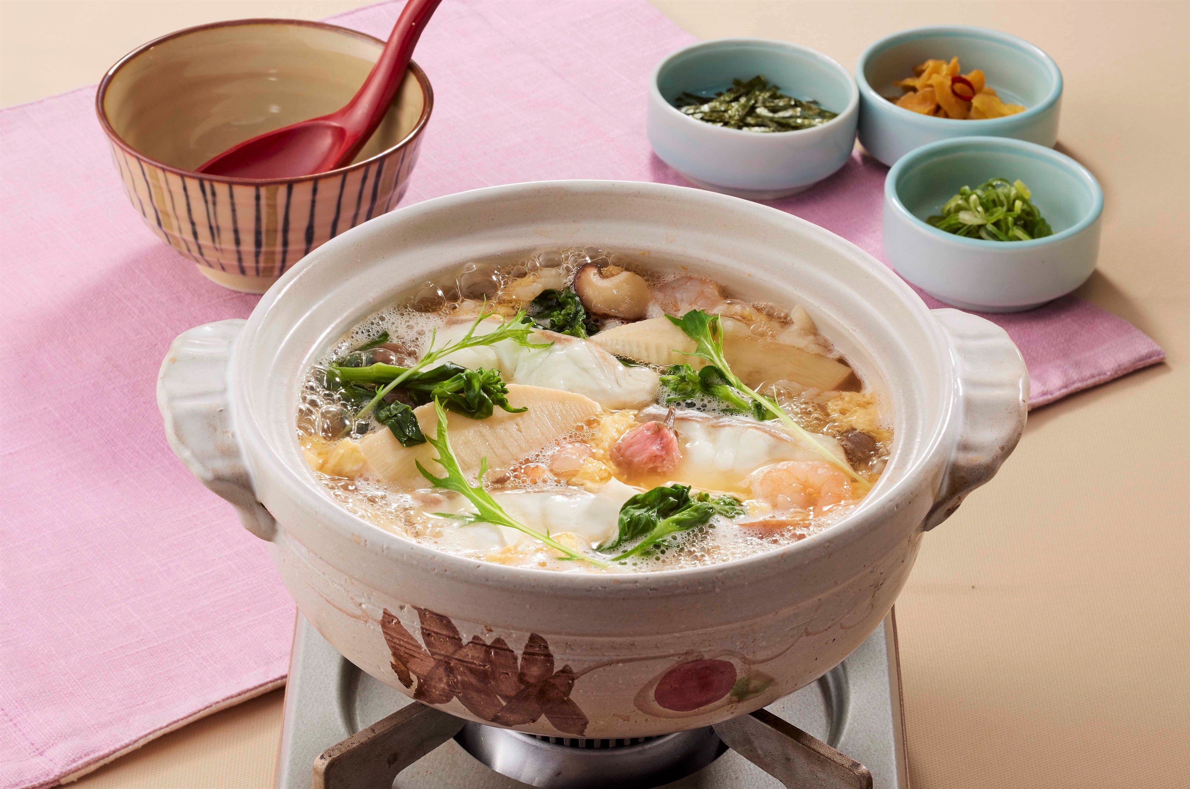 真鯛と筍・菜の花の雑炊 　１,３９９円(税込１,５３８円)