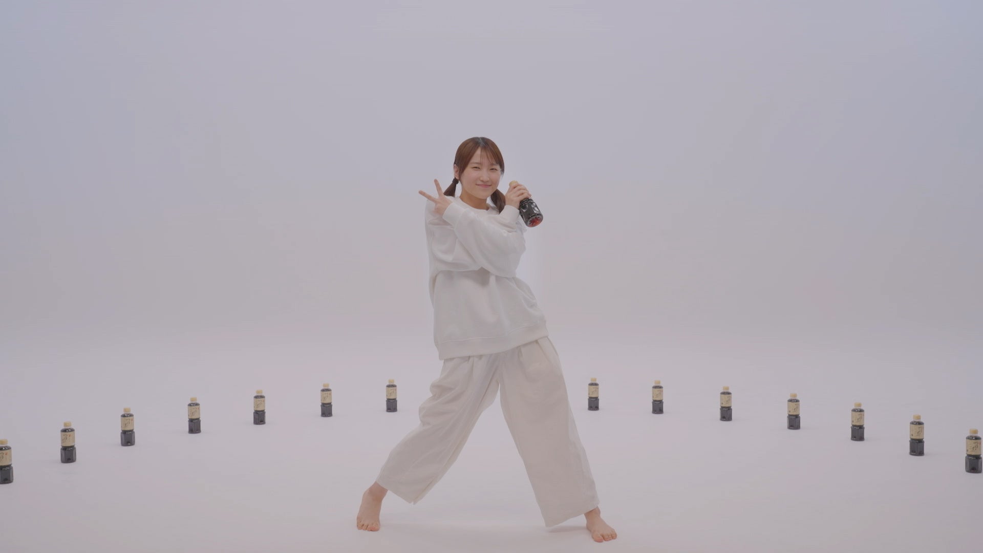 DMM TVにて独占配信！主演・鞘師里保『めんつゆひとり飯2』主題