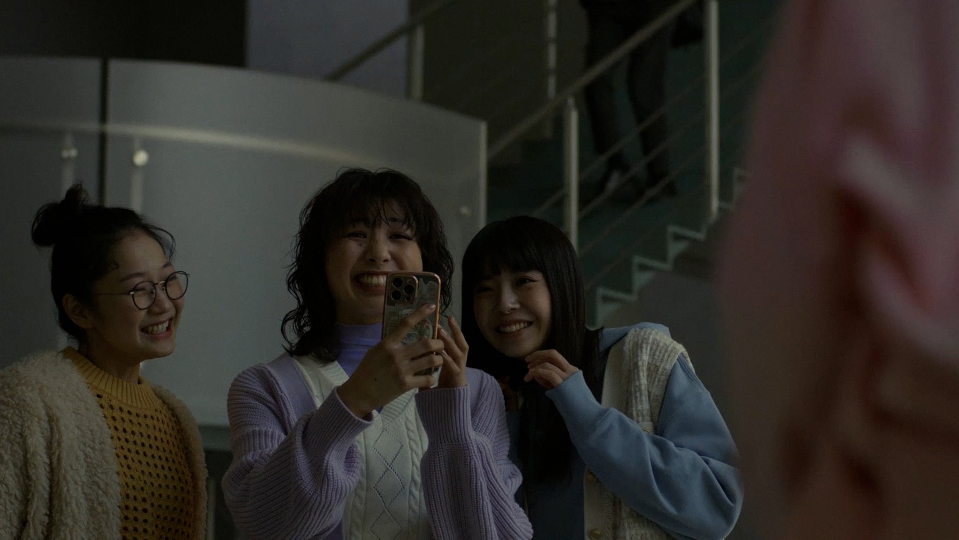 1話「視線」場面写真④