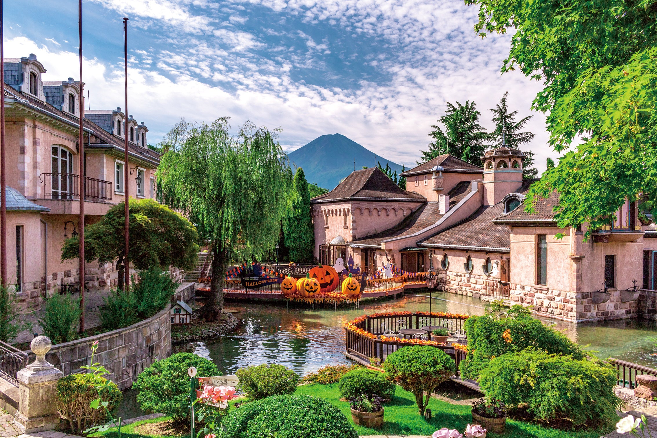 富士五湖アカデメイア(河口湖音楽と森の美術館)