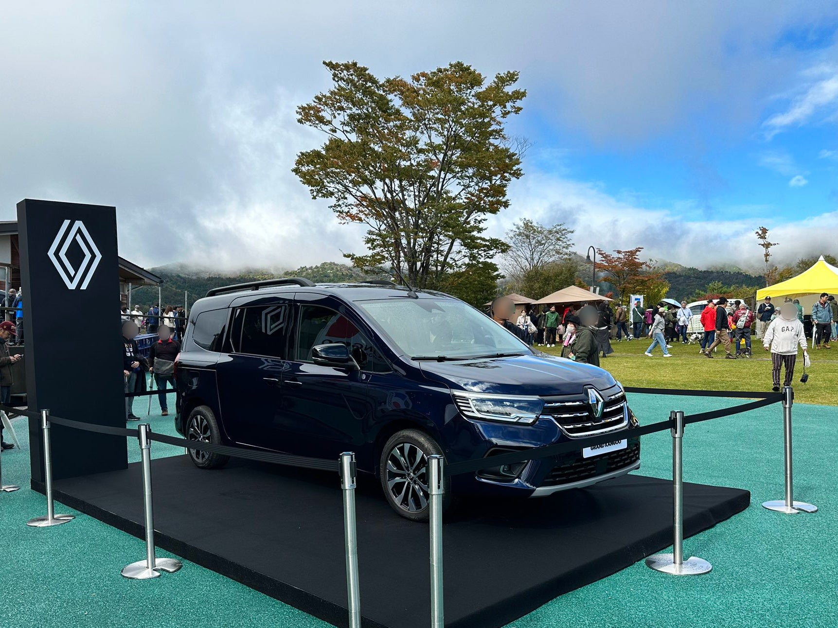 日本で初めて公開され、会場に展示された「グランカングー」