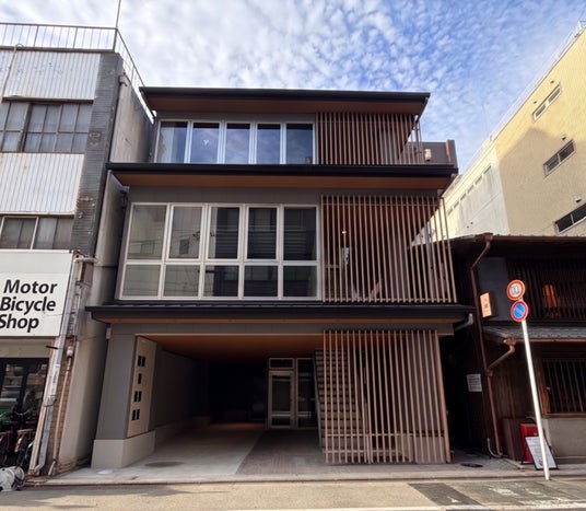 烏丸御池駅徒歩4分!グルメ・癒やし・体験の全3区画が決定 和モダン商業テナントビル「フィル・パーク京都烏丸六角」が完成 烏丸御池駅徒歩4分!グルメ・癒やし・体験の全3区画が決定 和モダン商業テナントビル「フィル・パーク京都烏丸六角」が完成