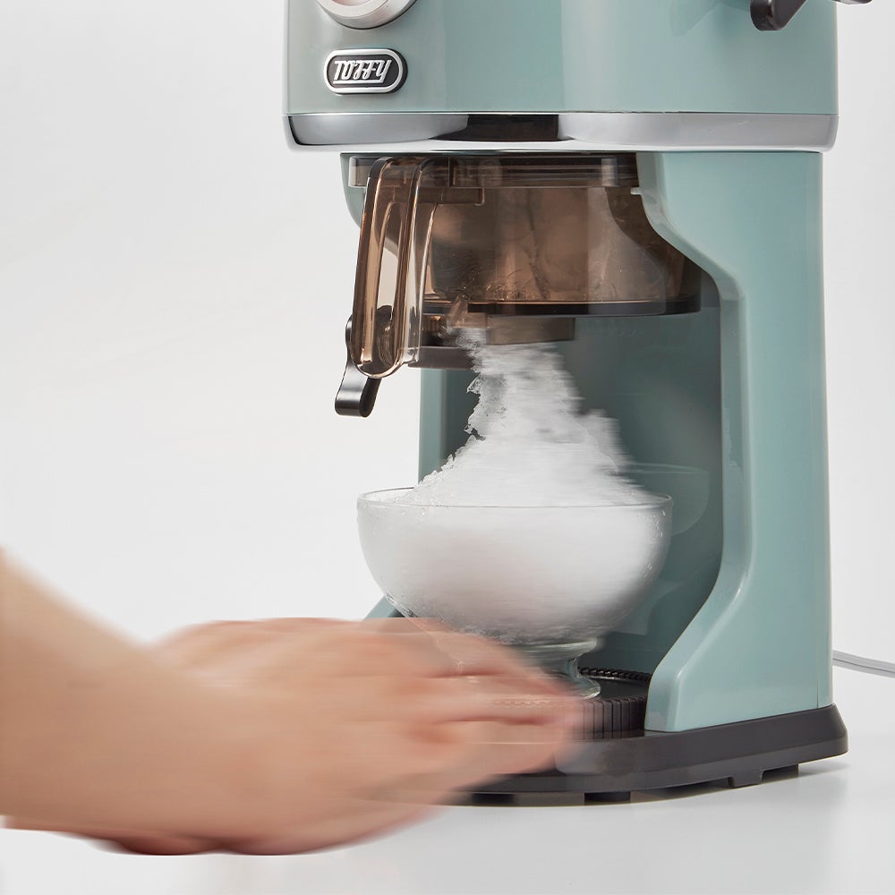 電動かき氷機 toffy ラドンナ ラドンナ、「Toffy 電動ふわふわかき氷器」の新色ピュアホワイト