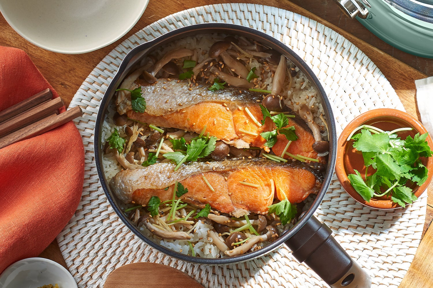 鮭のバター醤油 炊き込みご飯