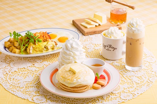 【Eggs ’n Things】とろけるバター×はちみつ、至福のメニューが登場!「ハニーバターミルクパンケーキ」「ハニーマスタードチキン&エッグス」4月21日(火)~ 5月21日(木) 【Eggs ’n Things】とろけるバター×はちみつ、至福のメニューが登場!「ハニーバターミルクパンケーキ」「ハニーマスタードチキン&エッグス」4月21日(火)~ 5月21日(木)