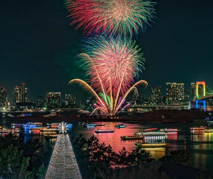 お台場で開催される「お台場レインボー花火2023」を楽しもう! お台場で開催される「お台場レインボー花火2023」を楽しもう!