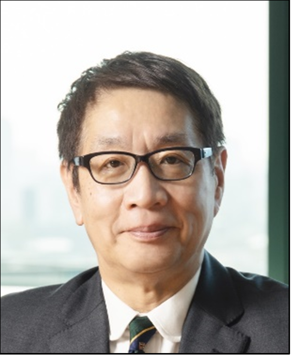 医師　土肥誠太郎氏