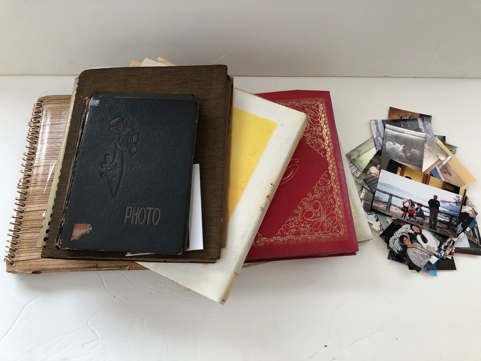 古いアルバムも断捨離