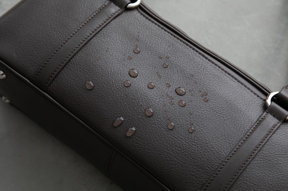 1880年創業の濱野皮革工藝より『 防水仕様のハンドバッグ 』が新登場