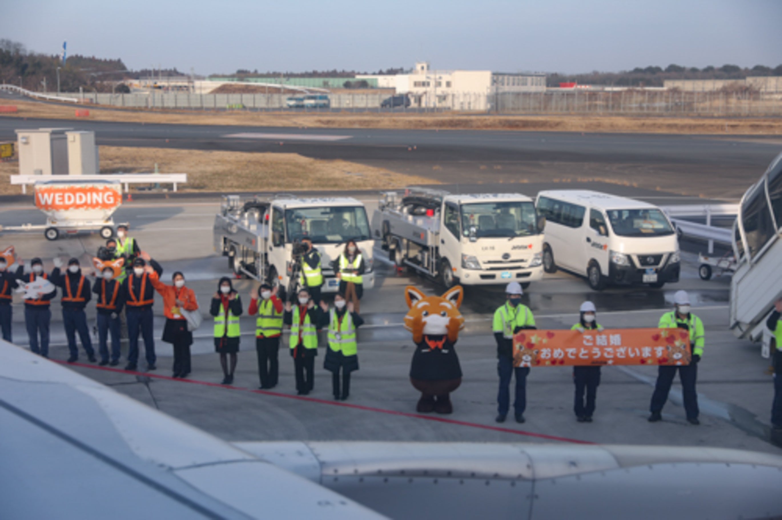 スタッフによるお見送りの様子