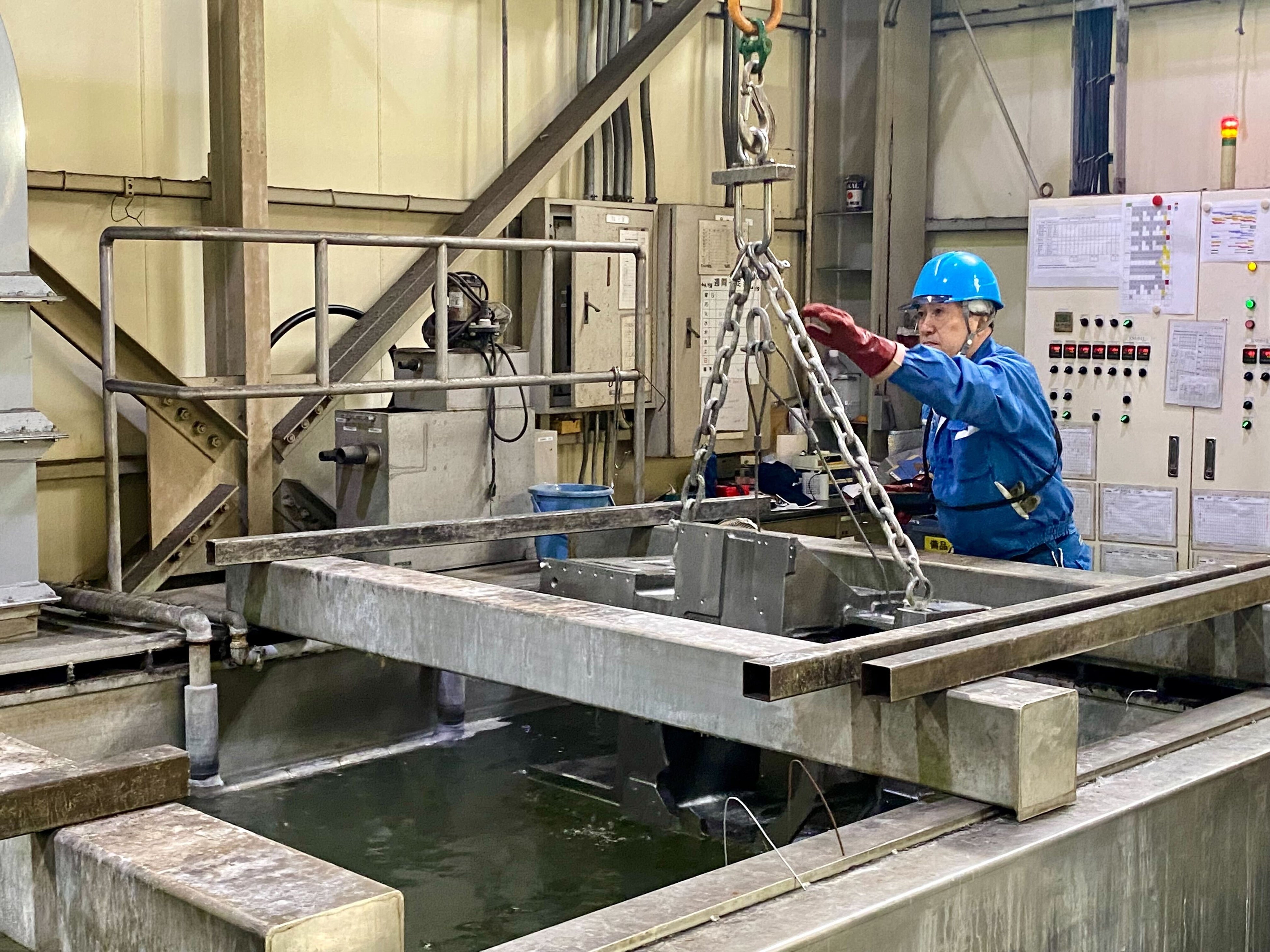 めっき作業の様子