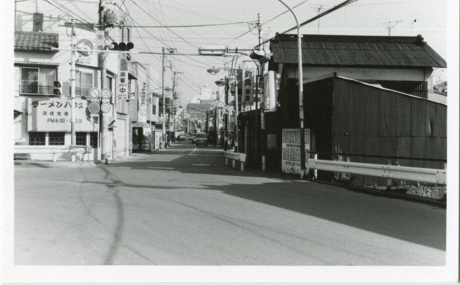 溝口駅前再開発前の栄橋交差点付近
