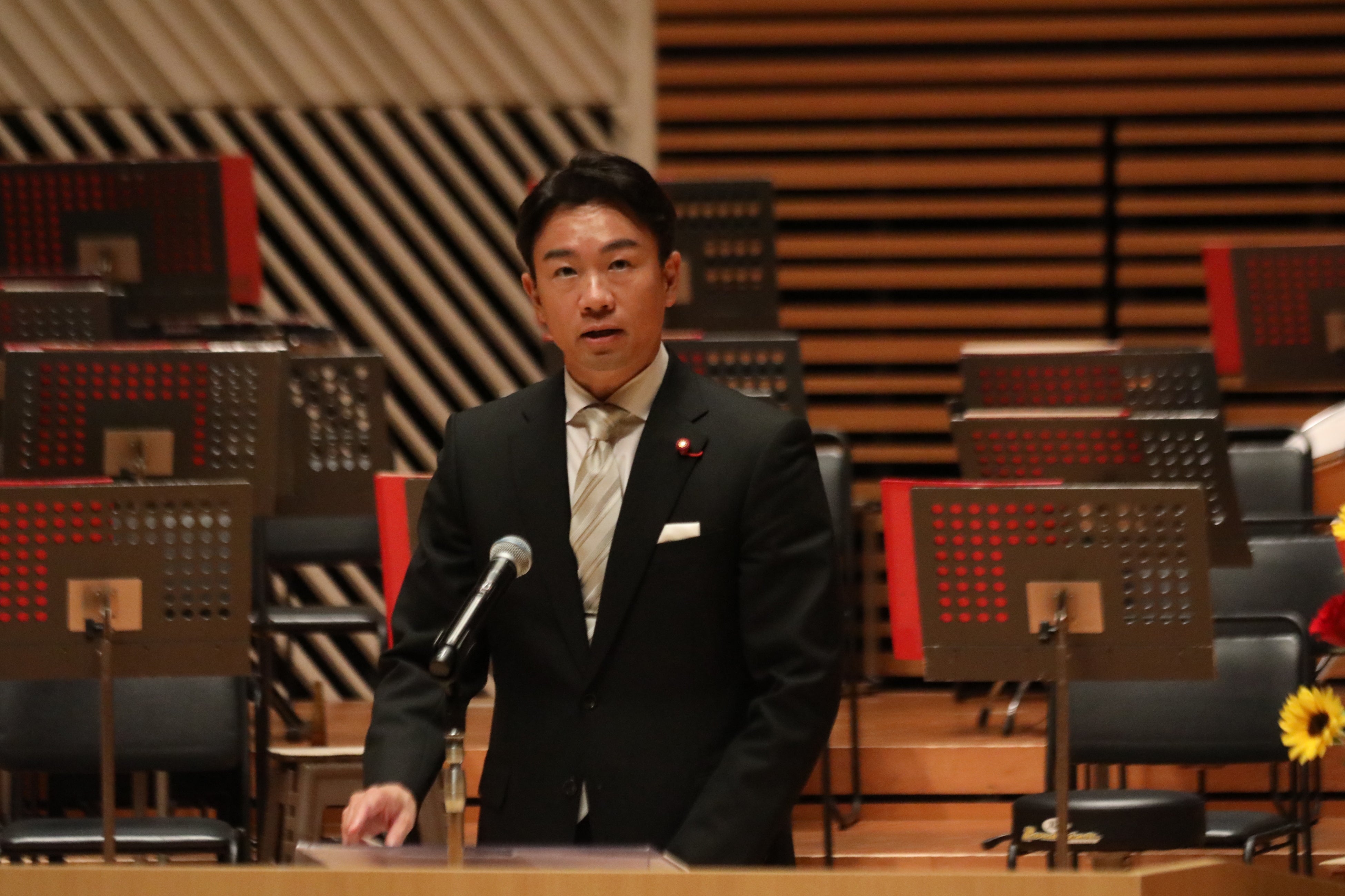 青木功雄川崎市議会議長による祝辞