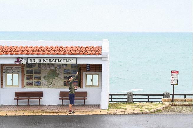 小林賢伍氏のならではの視点から皇冠海岸の魅力を伝える　写真提供：小林賢伍氏