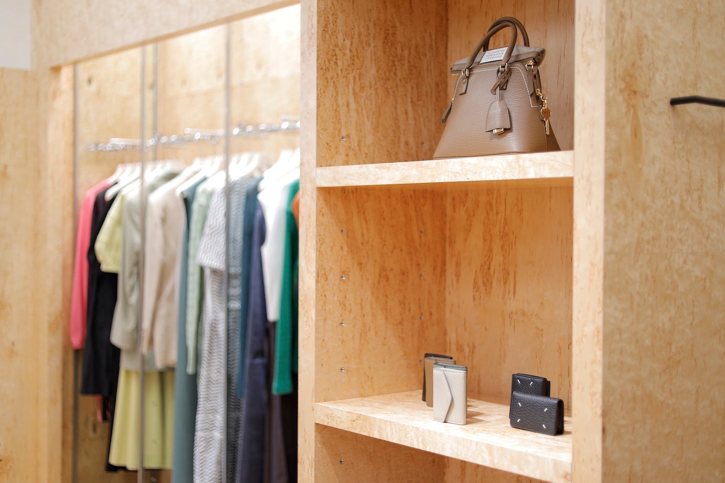 「インターナショナルギャラリー ビームス」のウィメンズフロア（1階）